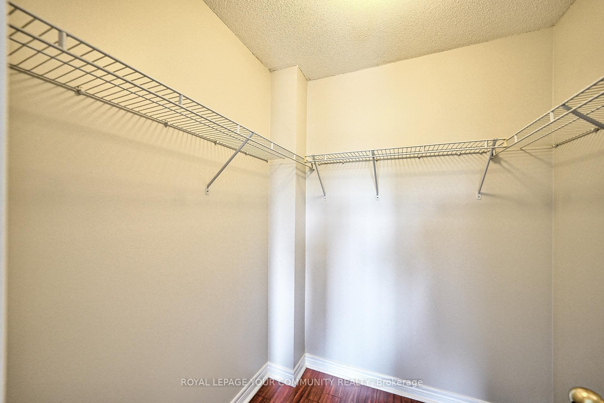1094 Agram Drive photo 30