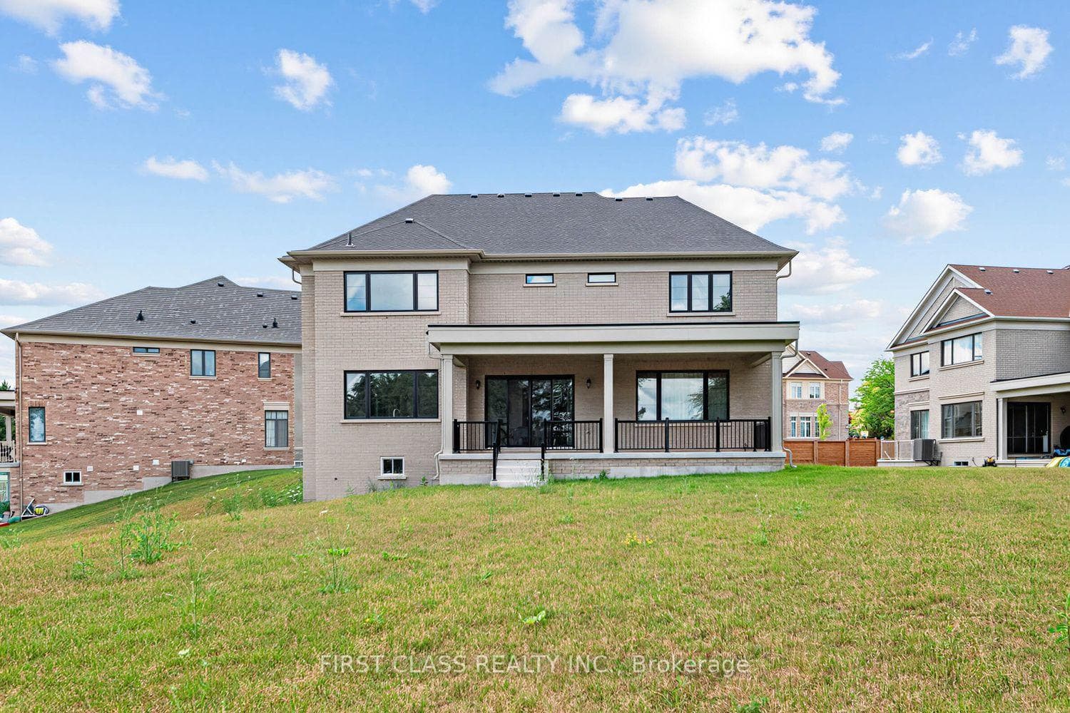 15 Kenneth Campbell Court photo 40