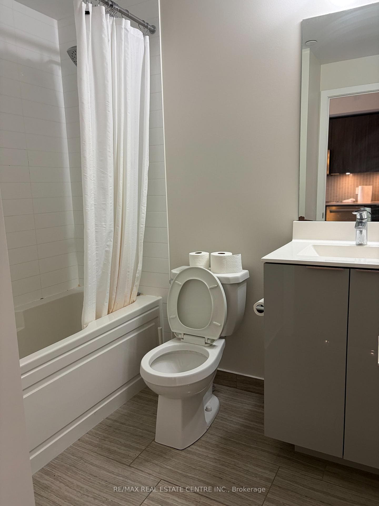 30 Shore Breeze Drive Unit 3818 photo 8
