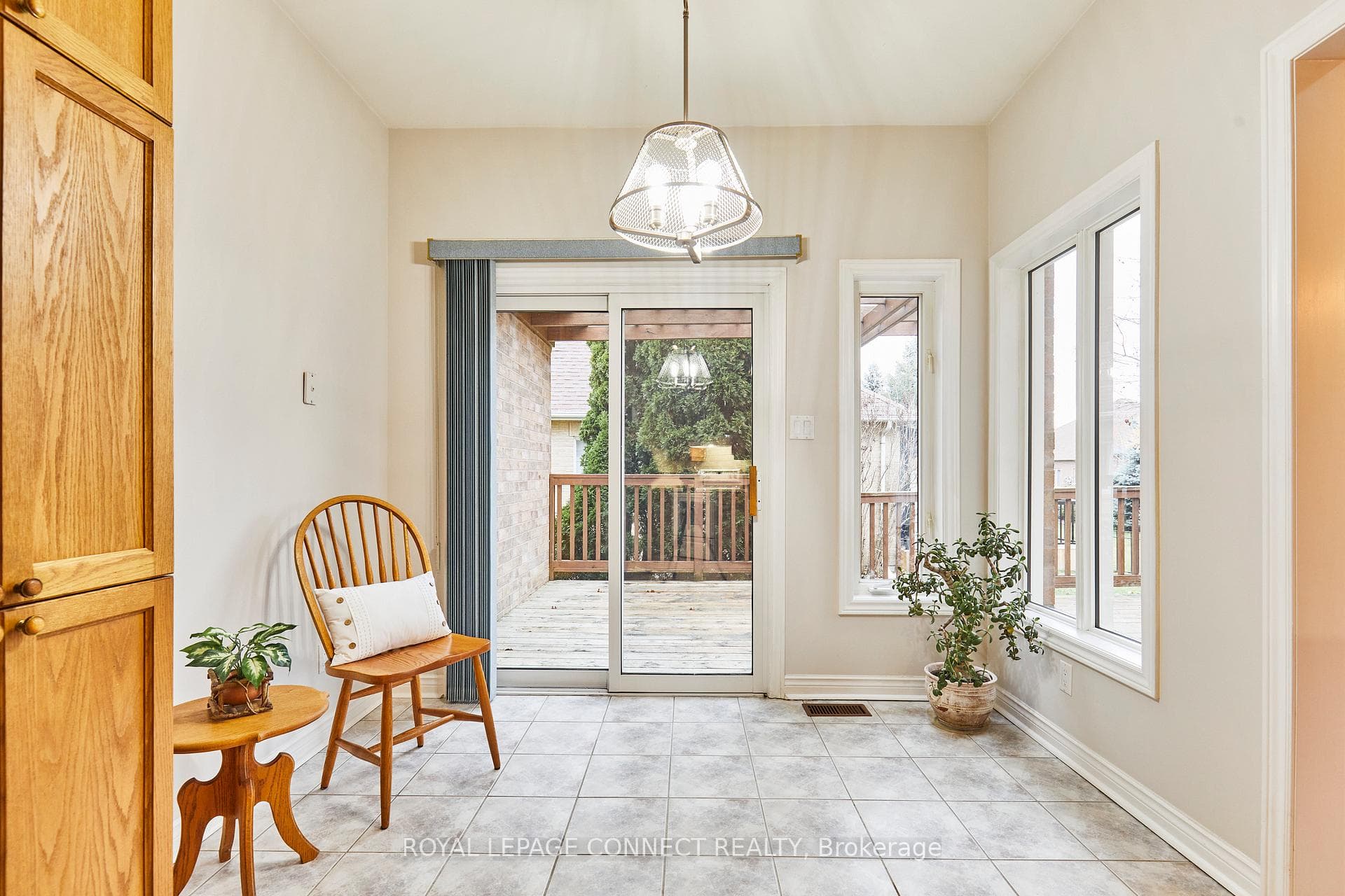 Breakfast Area with Sliding Door to Deck