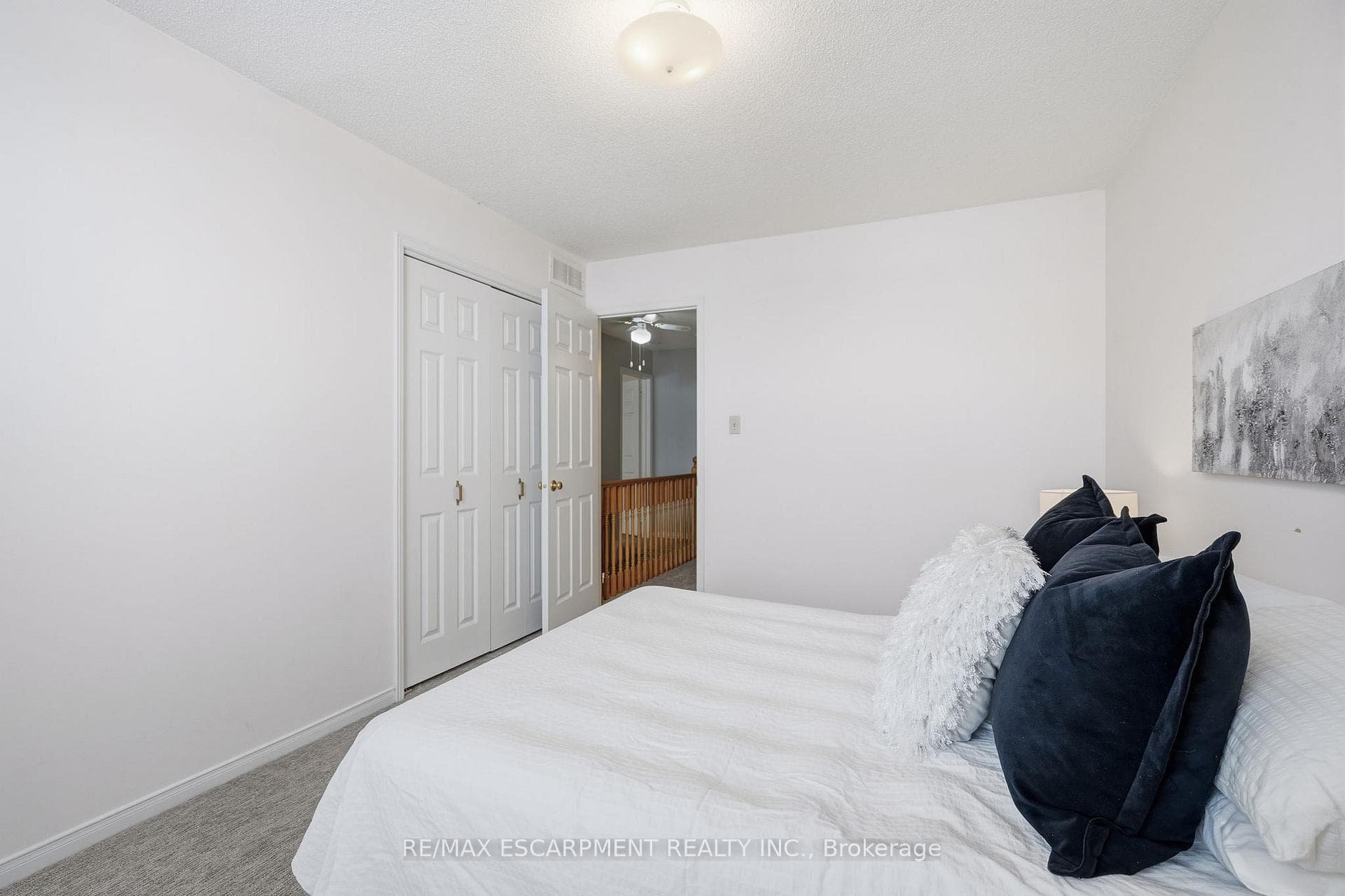 2047 Chrisdon Road photo 18
