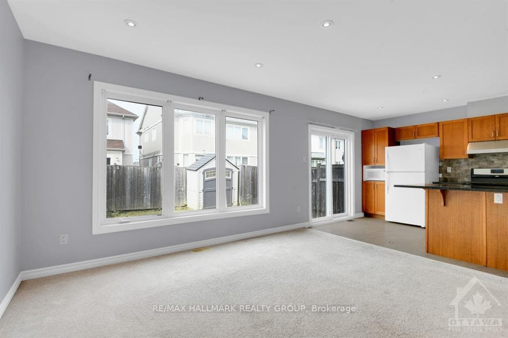 2733 GRAND CANAL Street photo 9