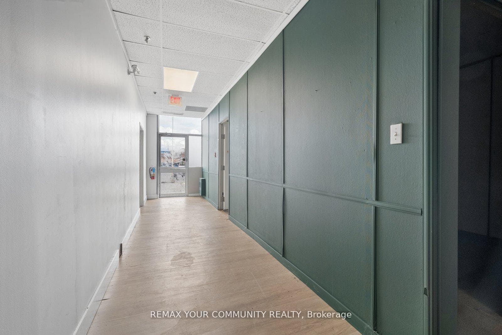 105 Consumers Drive Unit UNITS A-J photo 9