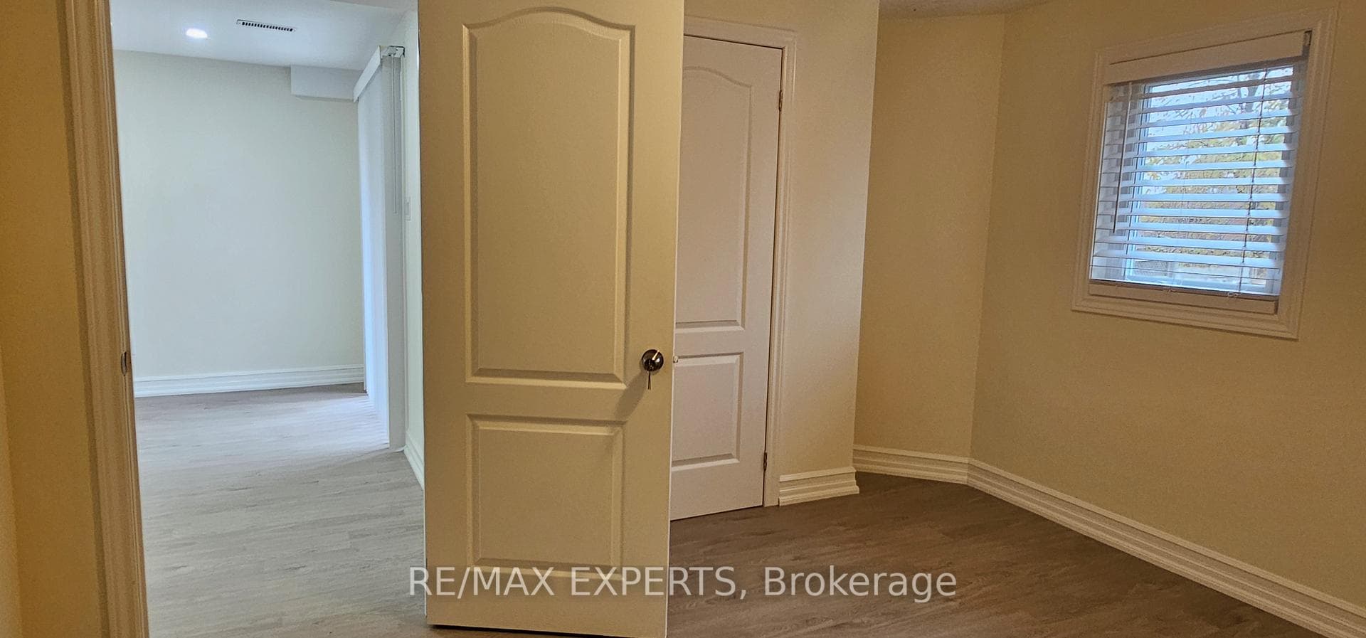 221 Matthew Drive photo 34