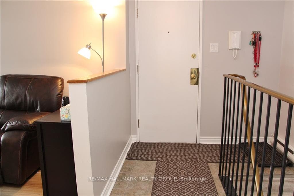 14 Sweetbriar Circle Unit 4 photo 2
