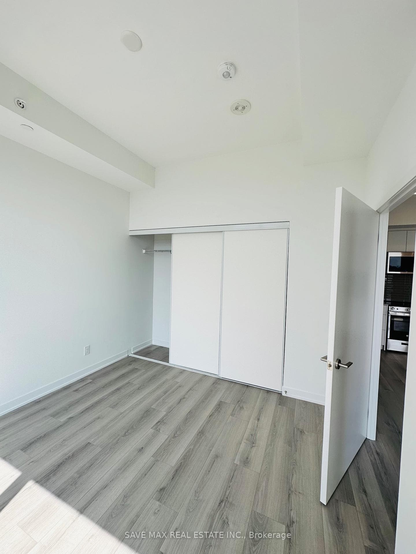 1787 St. Clair Avenue Unit 907 photo 14