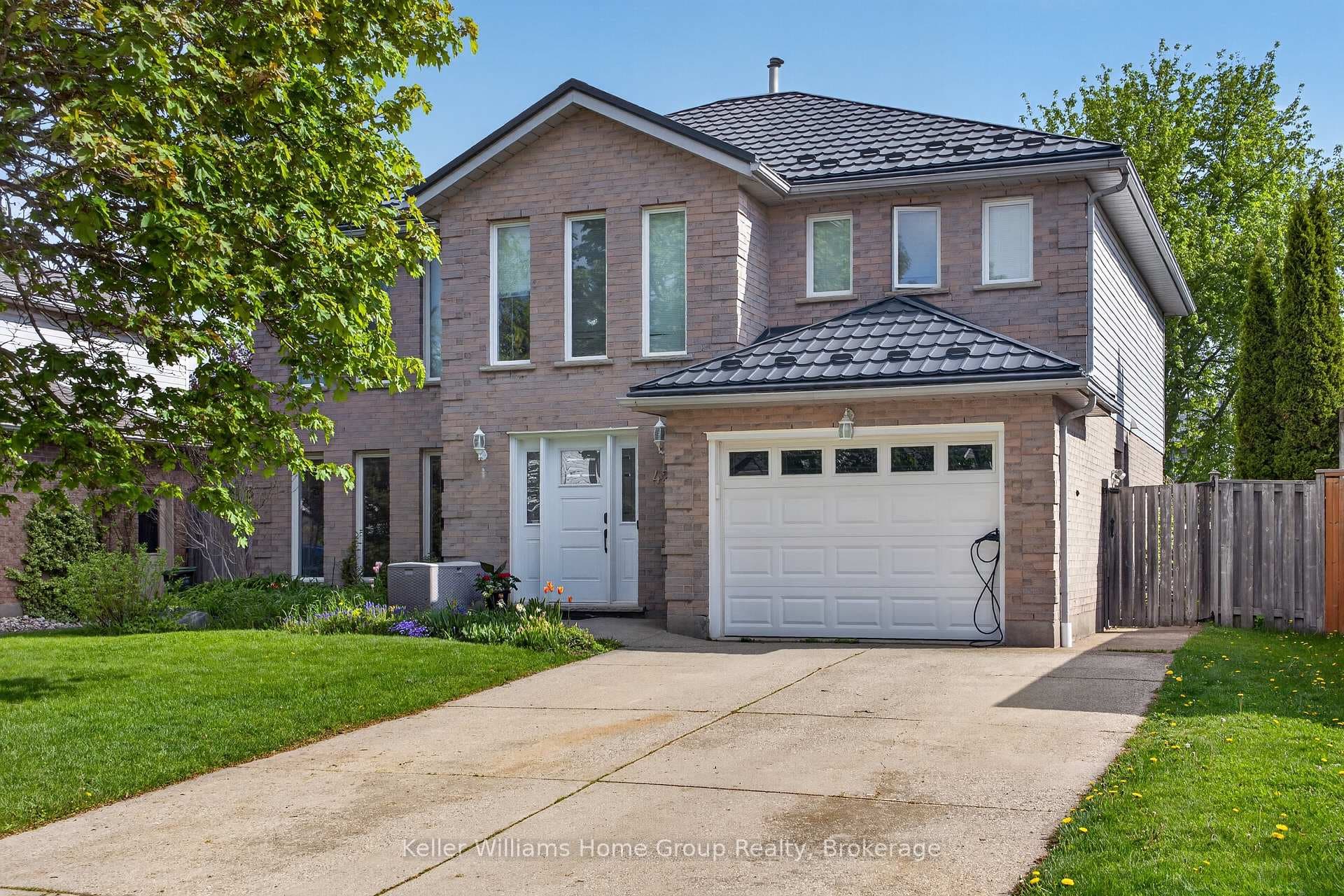 42 Freshmeadow Way photo 1