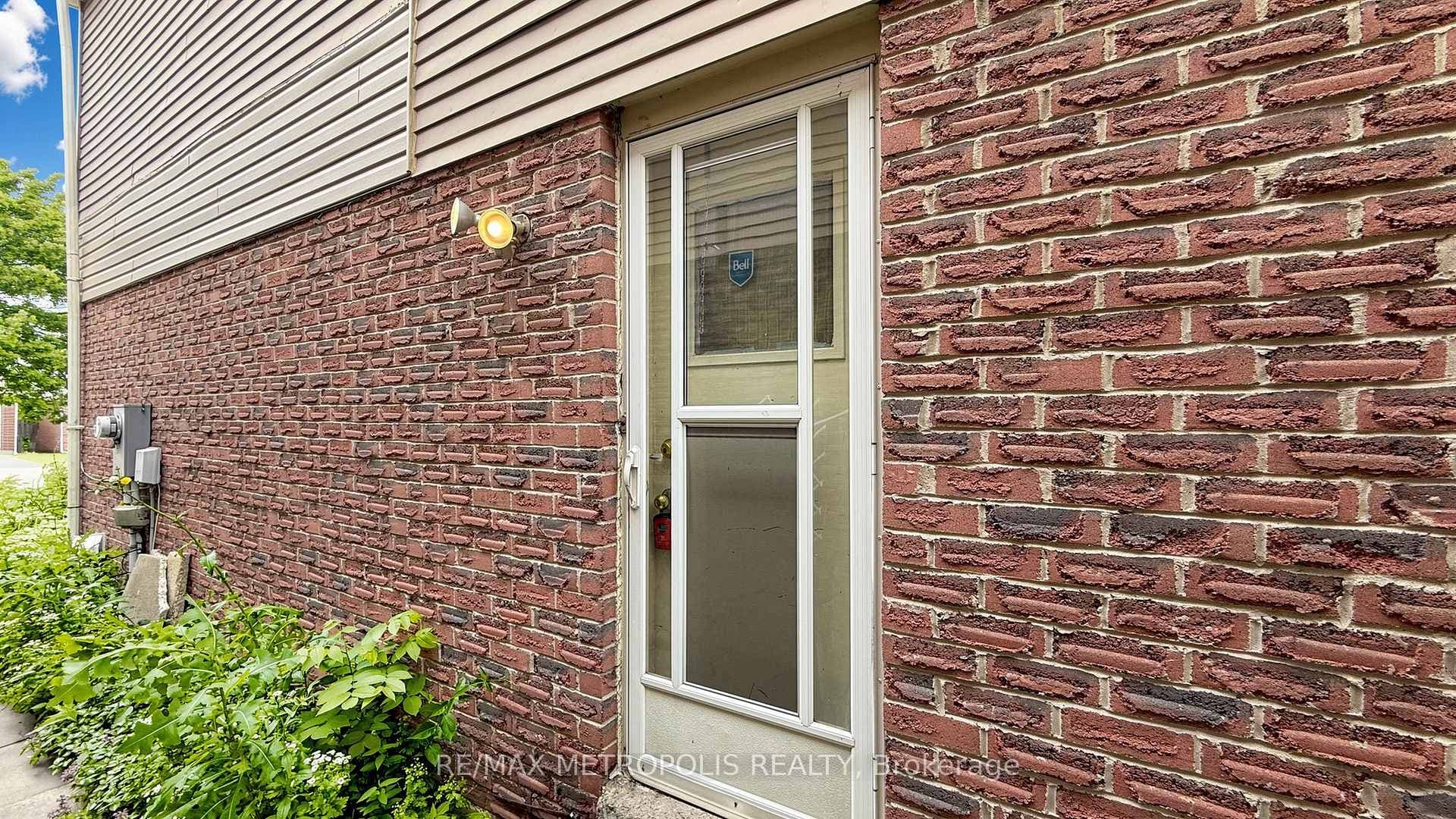 61 Horseshoe Crescent Unit BSMT photo 26