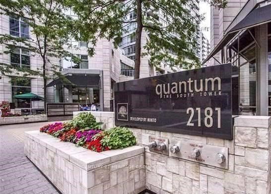 2181 Yonge Street Unit 1909 photo 1