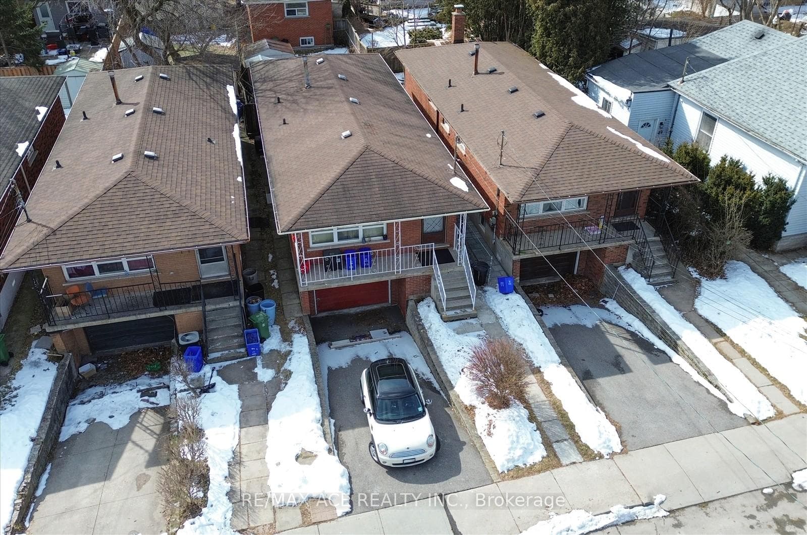 83 Ward Avenue photo 6
