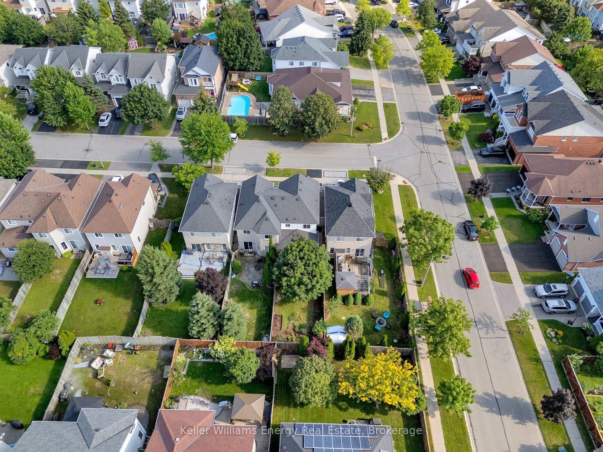 4 Primeau Avenue photo 38