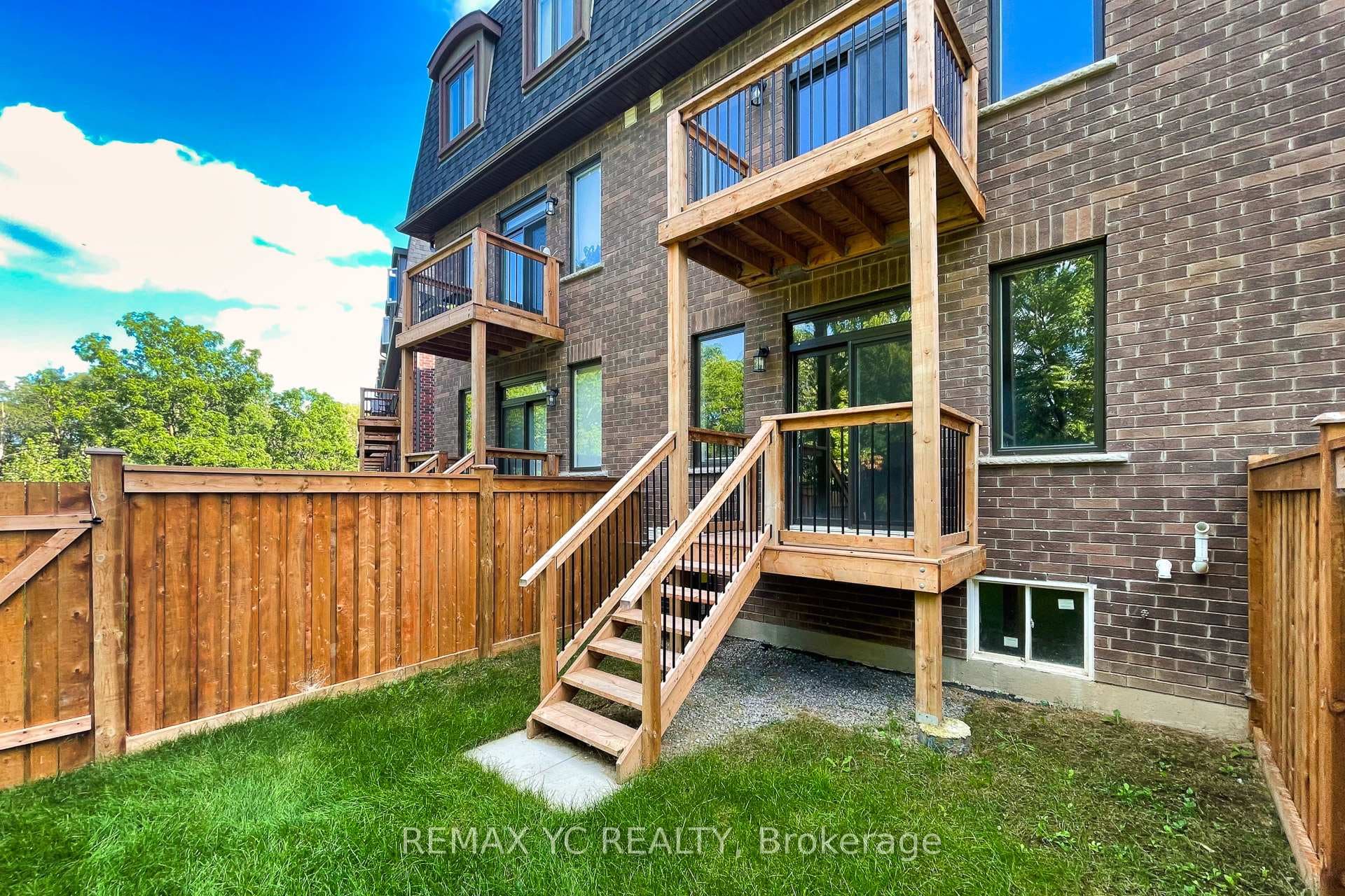 445 Ontario Street Unit 13 photo 30