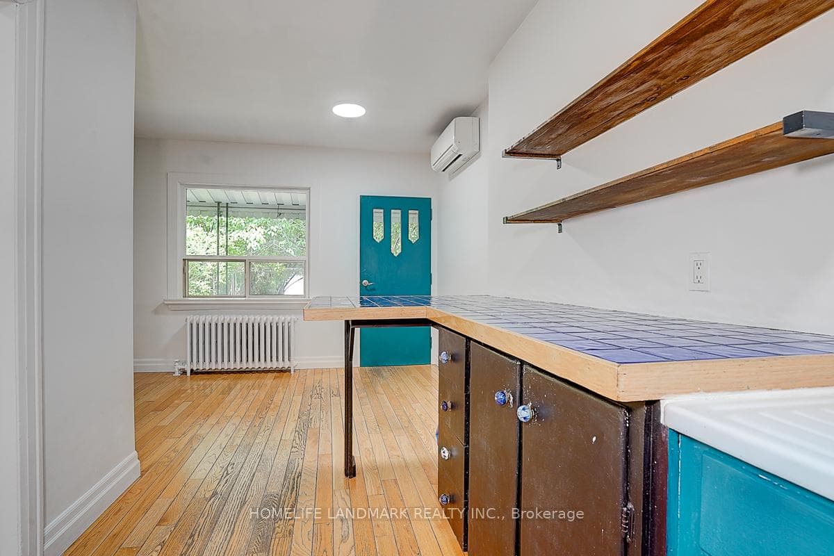 149 Euclid Avenue Unit Main and Upper photo 12