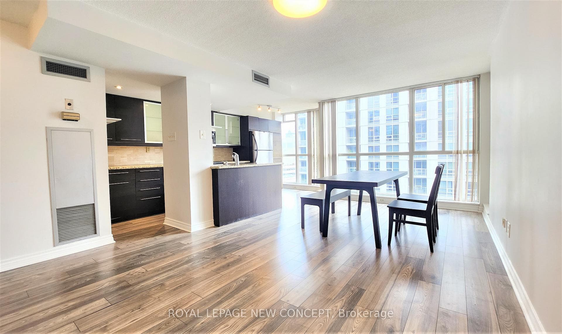 736 Bay Street Unit 1510 photo 7