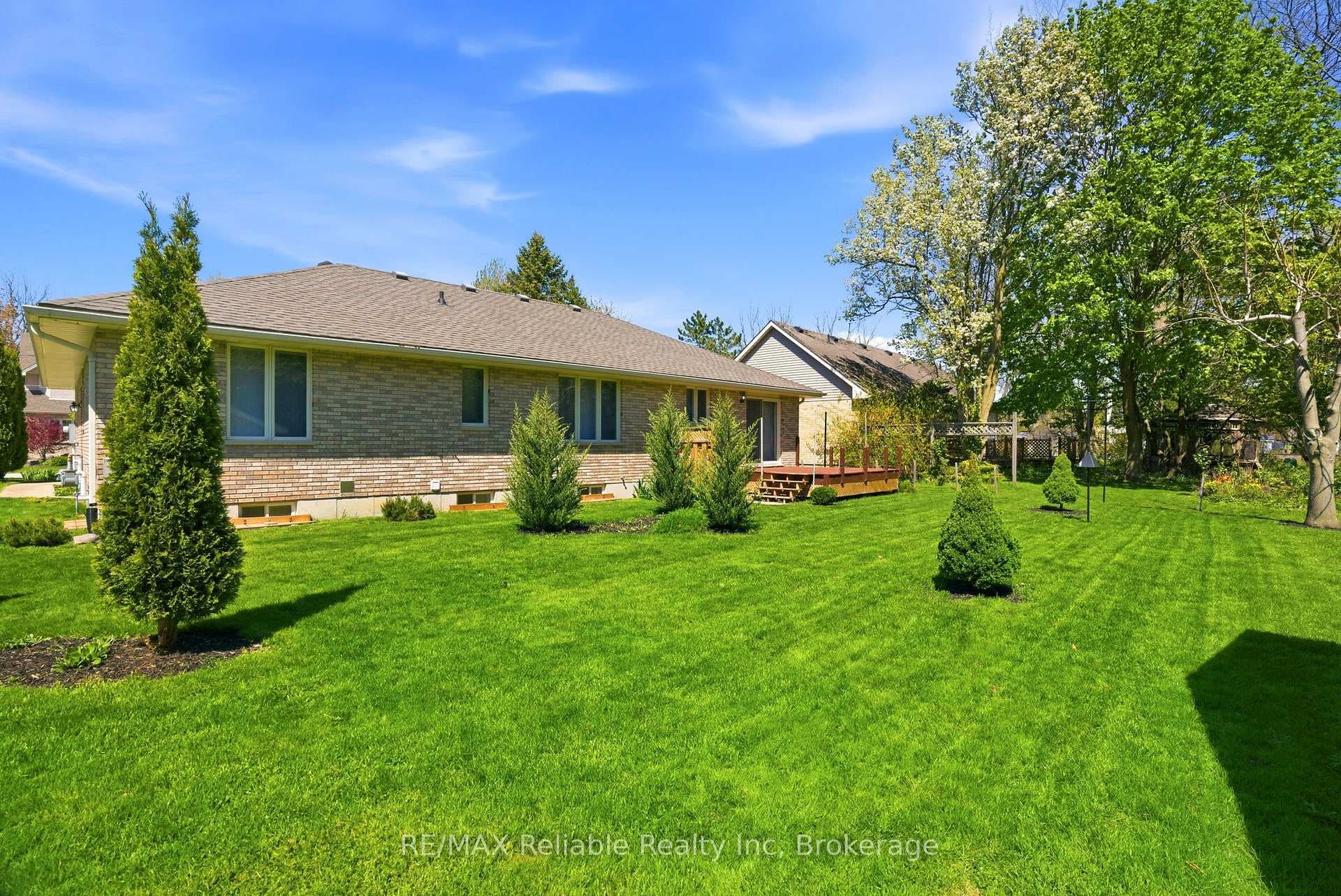 235 Willis Way photo 25