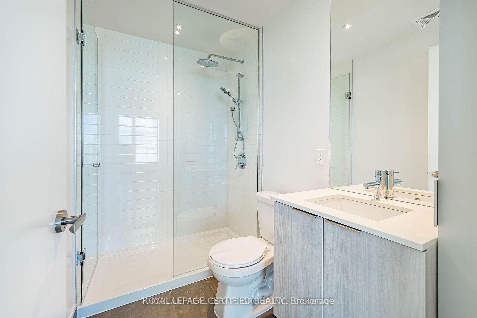 448 Burnhamthorpe Road Unit 3411 photo 13