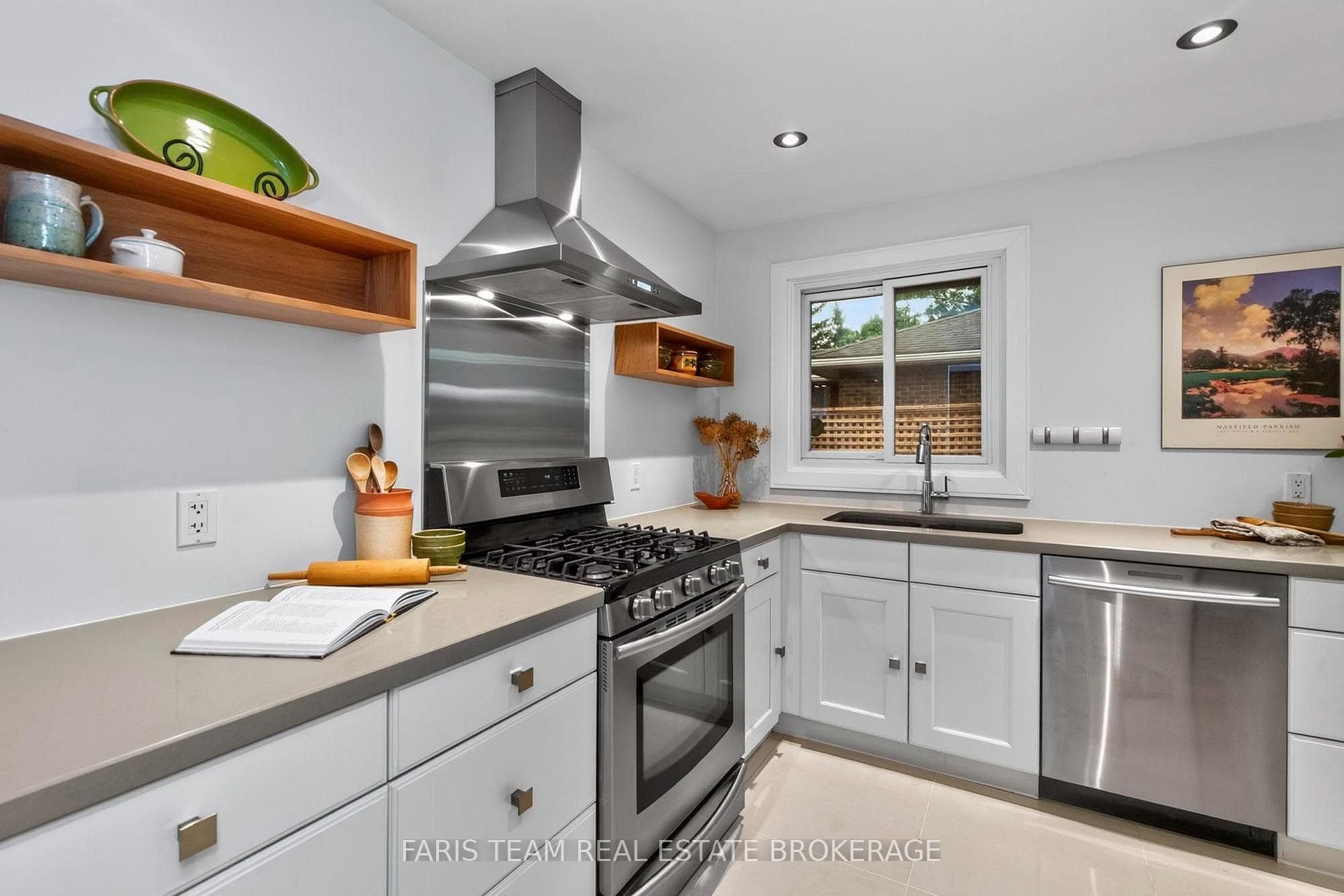 44 Jeffery Street photo 10