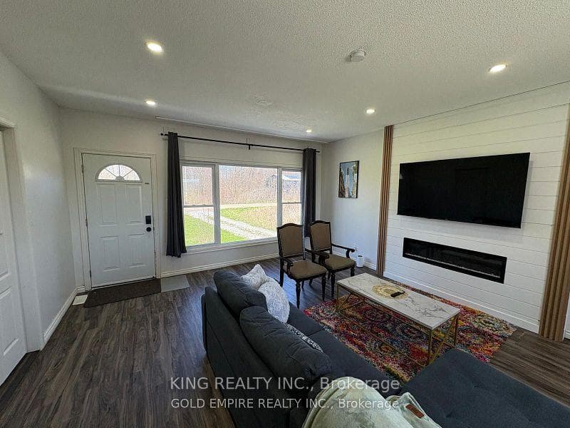 4266 Greenlane Road photo 15
