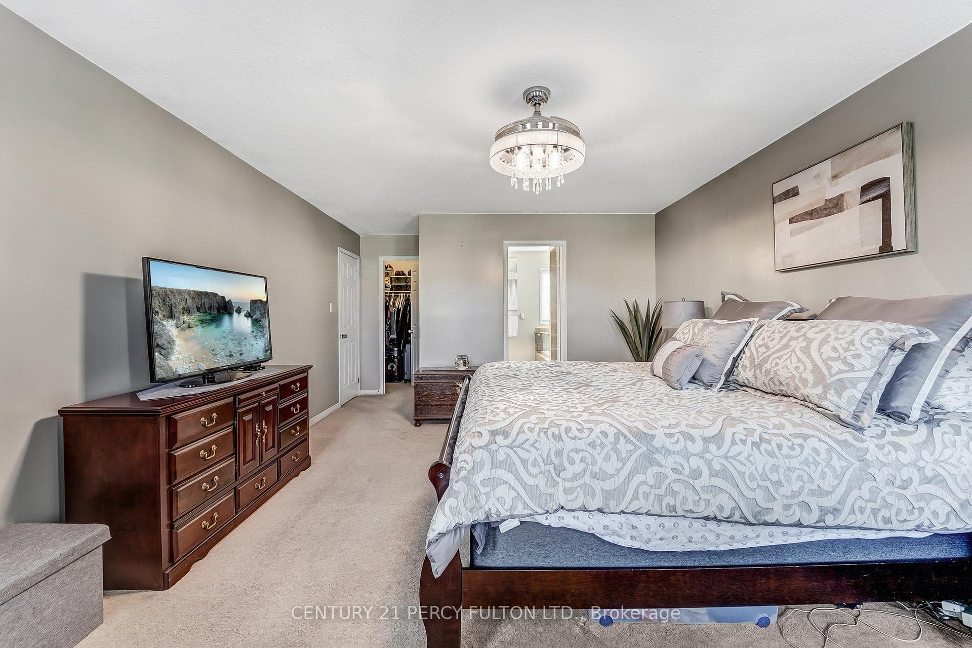 12 Shantz Avenue photo 19