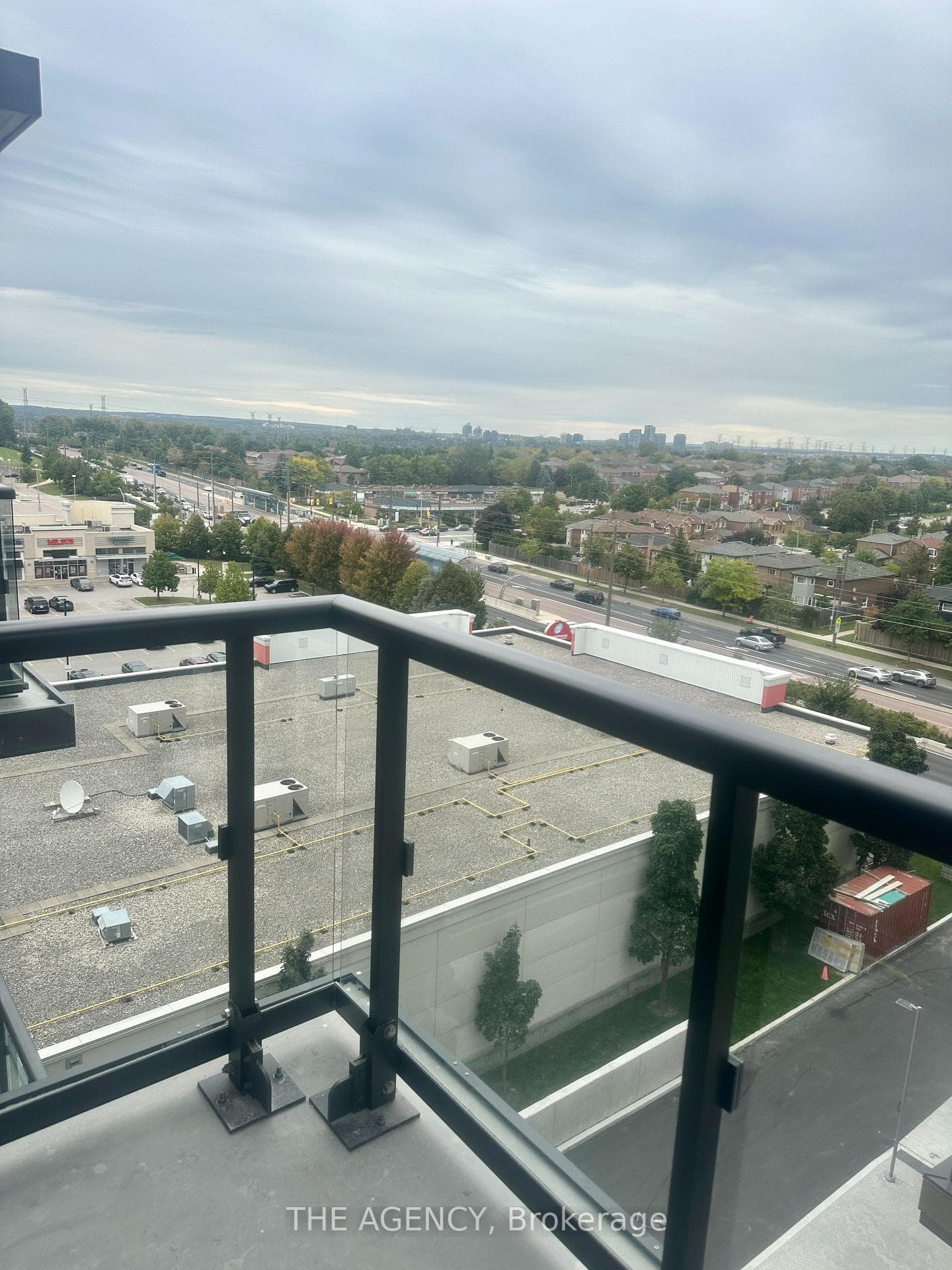 8 BEVERLEY GLEN Boulevard Unit 705 photo 18