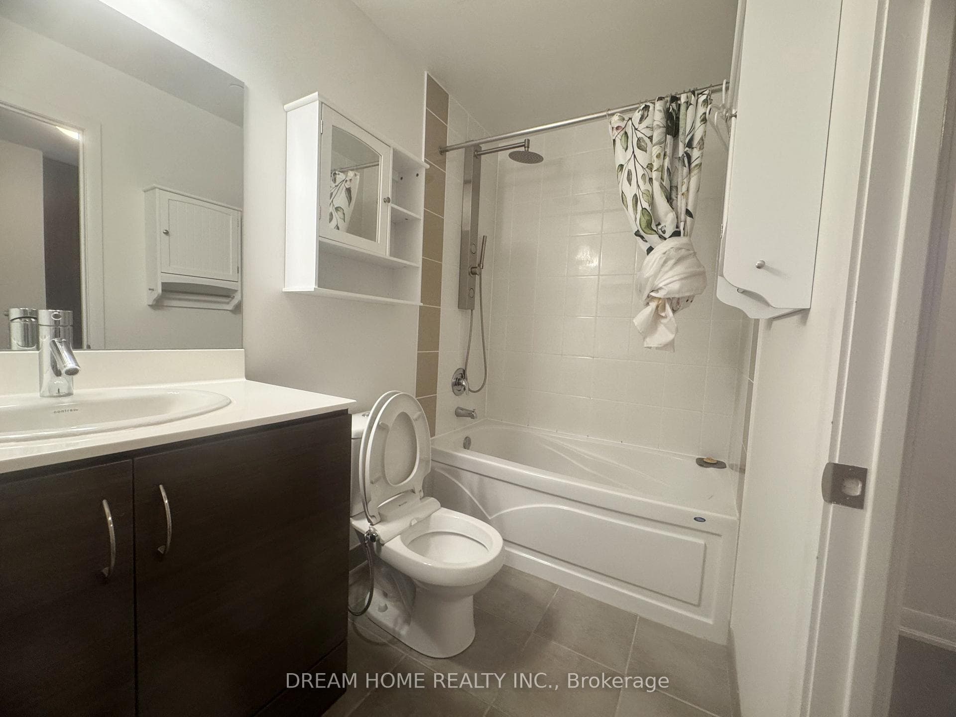 5168 Yonge Street Unit 203 photo 11