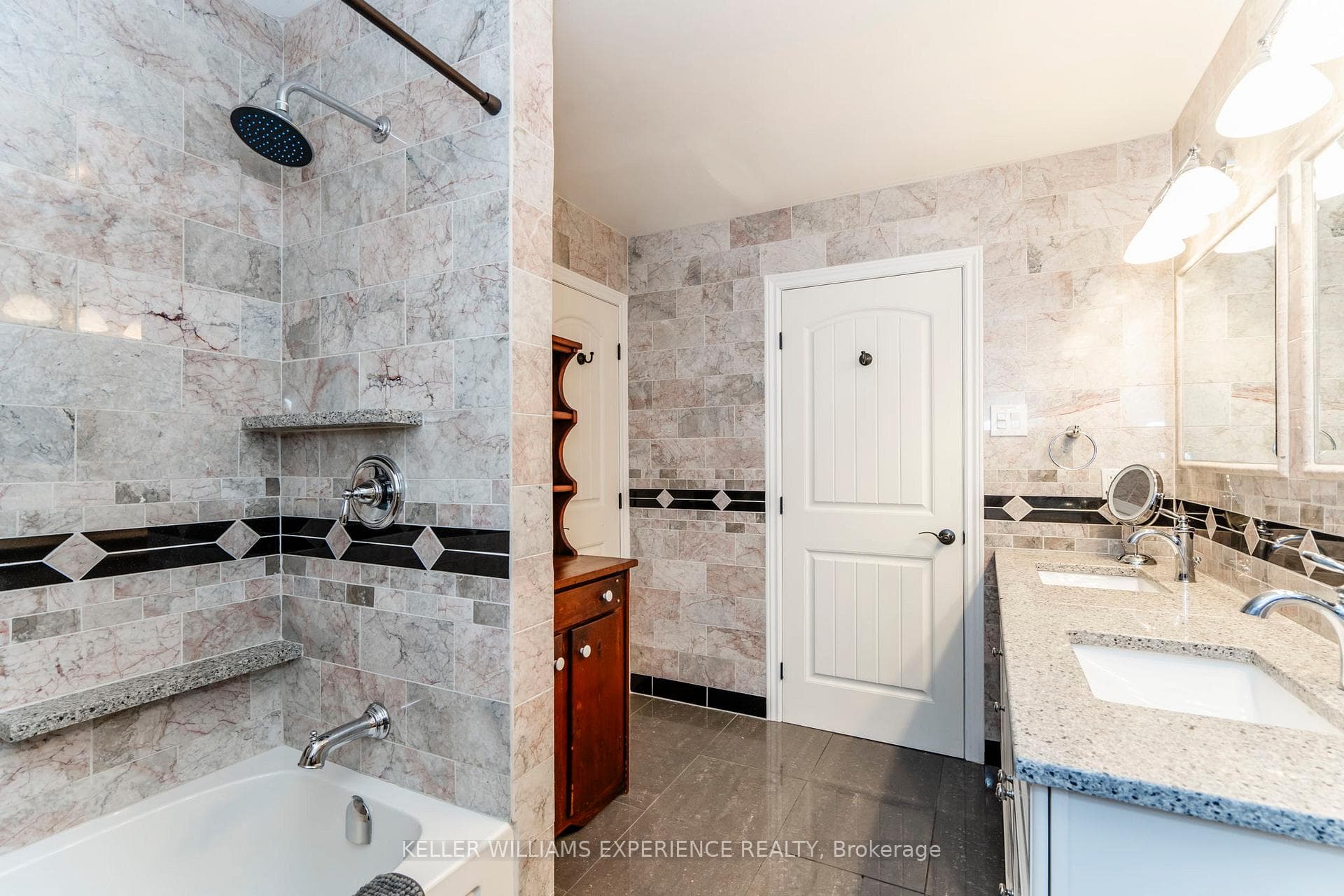 800 Birchwood Drive photo 24