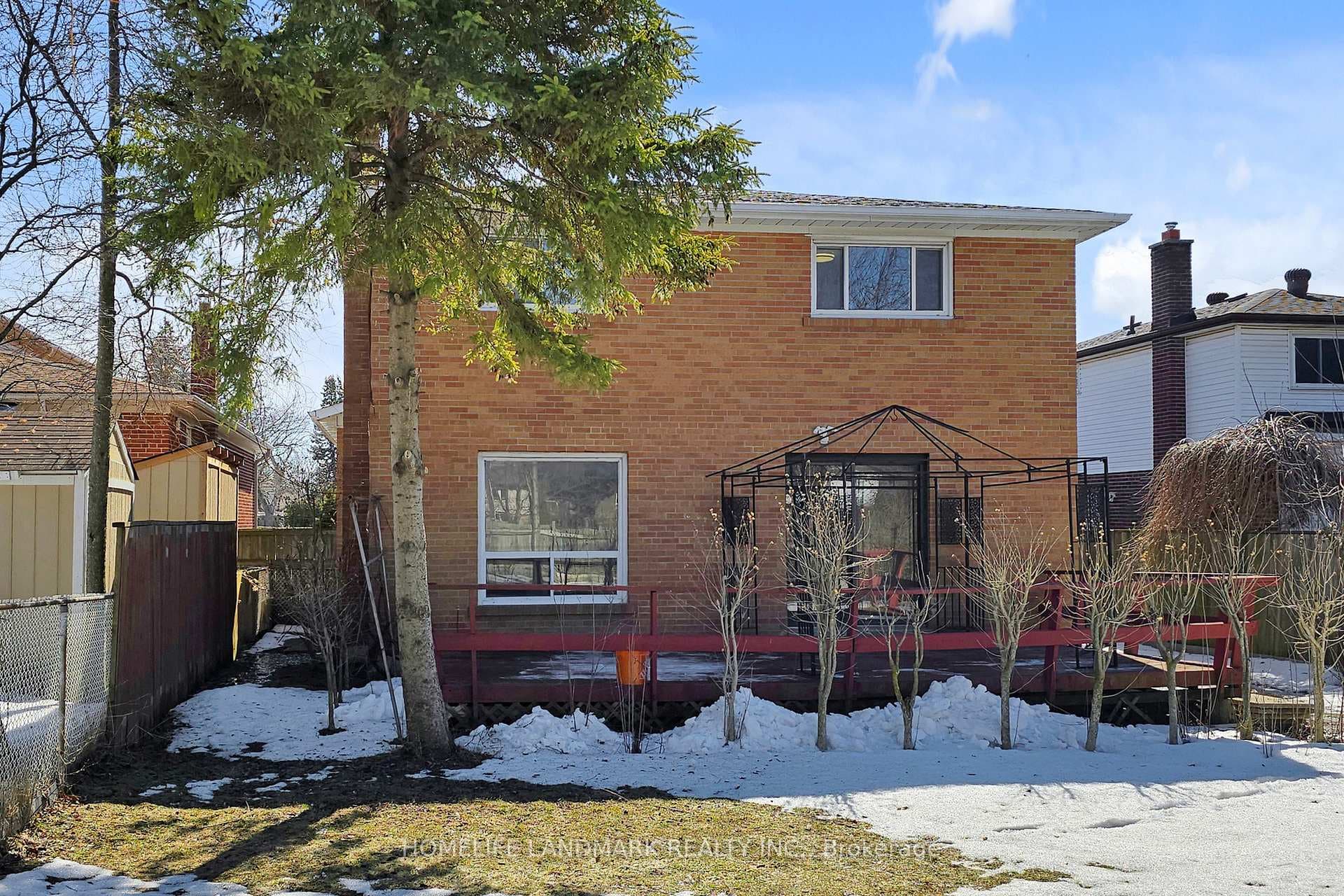 38 Pebblehill Square photo 50