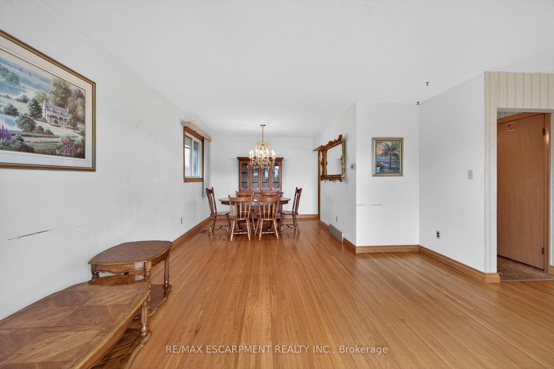 336 Montmorency Drive photo 9