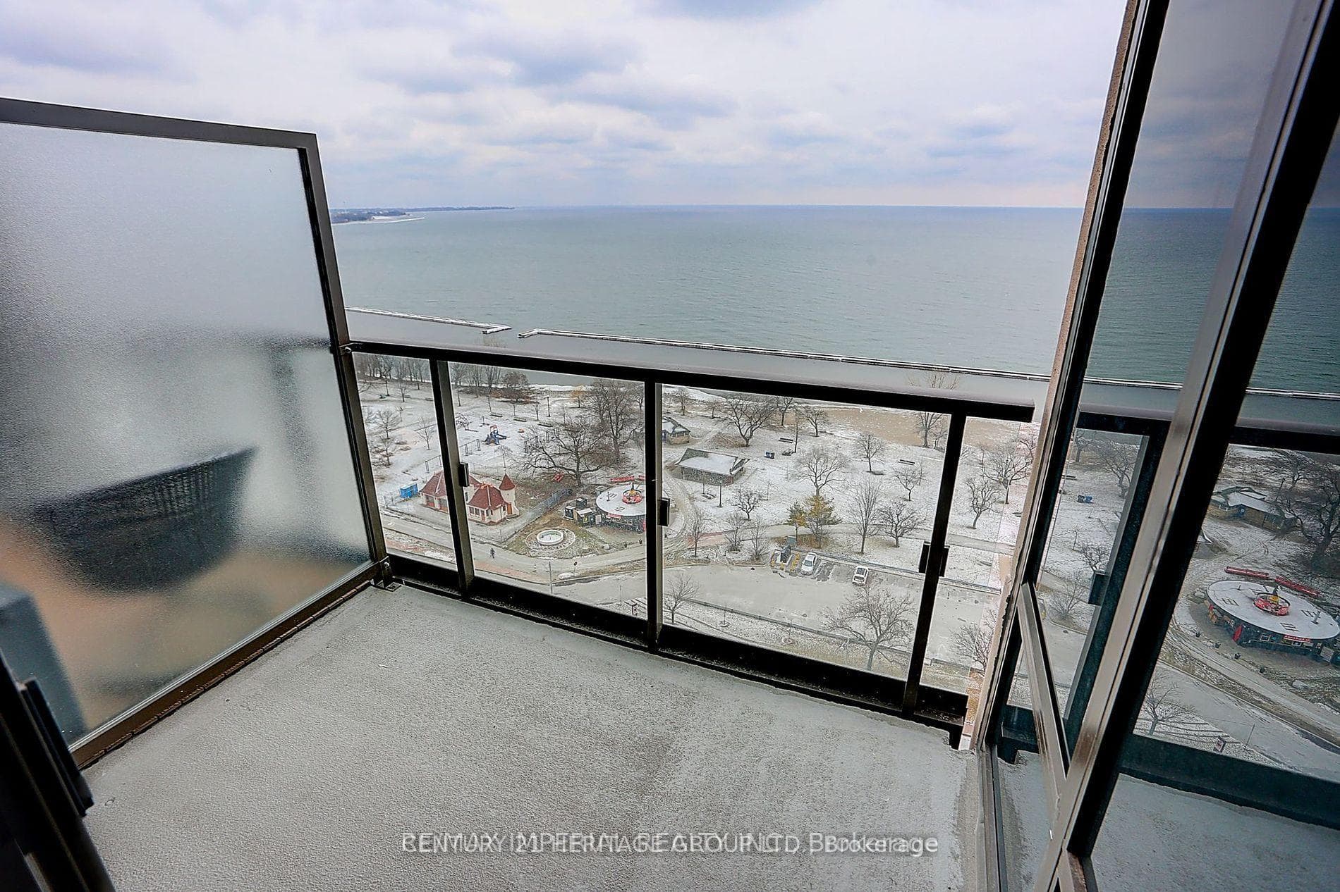 1926 Lake Shore Boulevard Unit 2009 photo 14