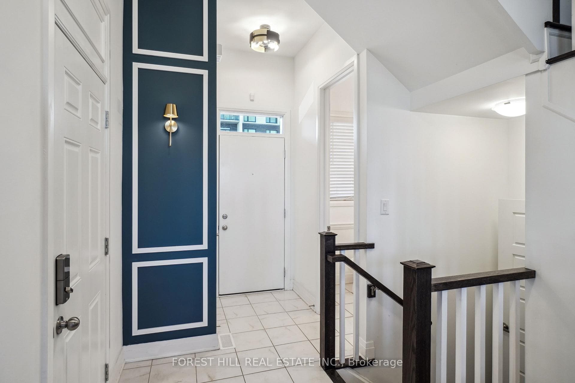 477 Gordon Krantz Avenue photo 5
