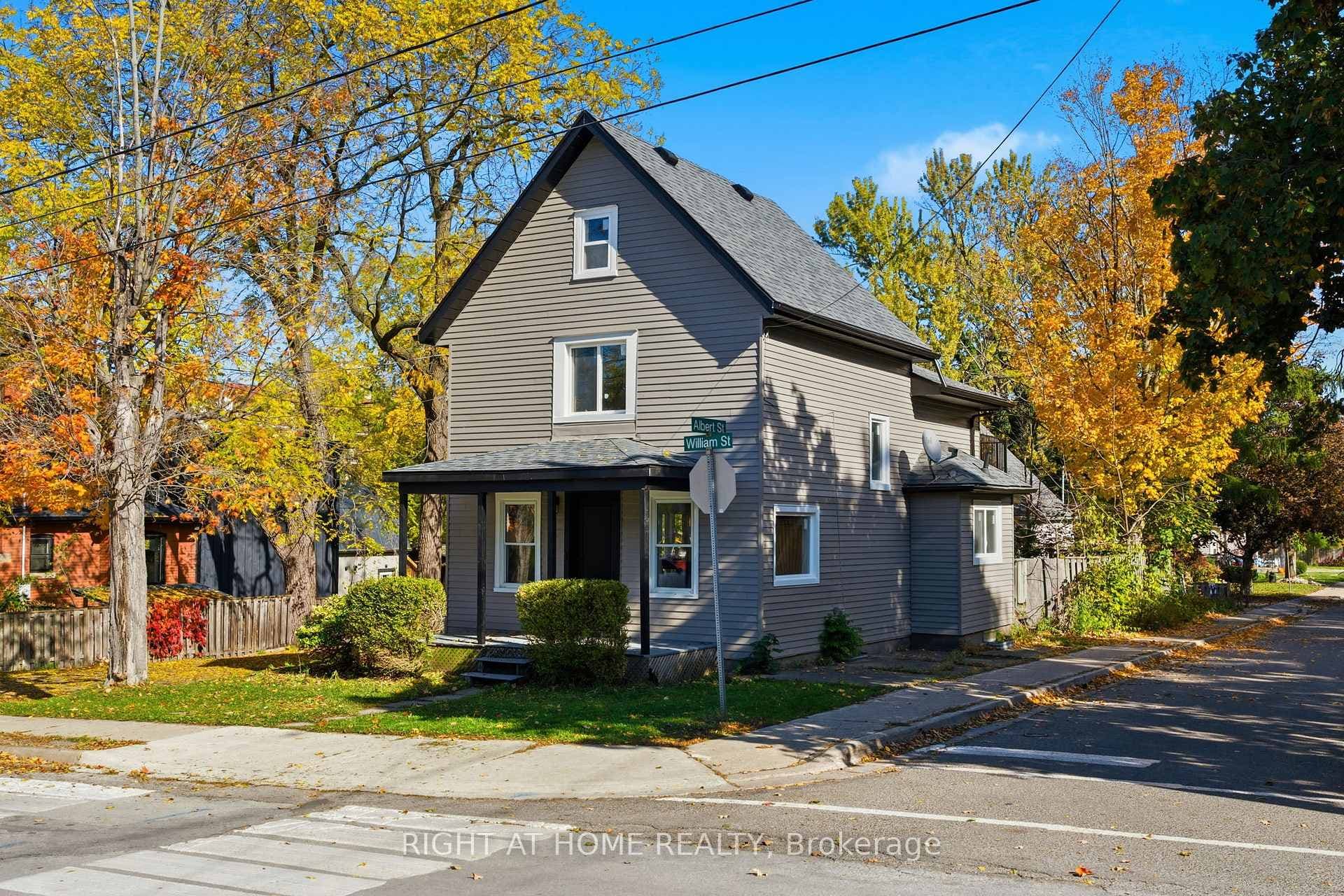 4255 William Street photo 1