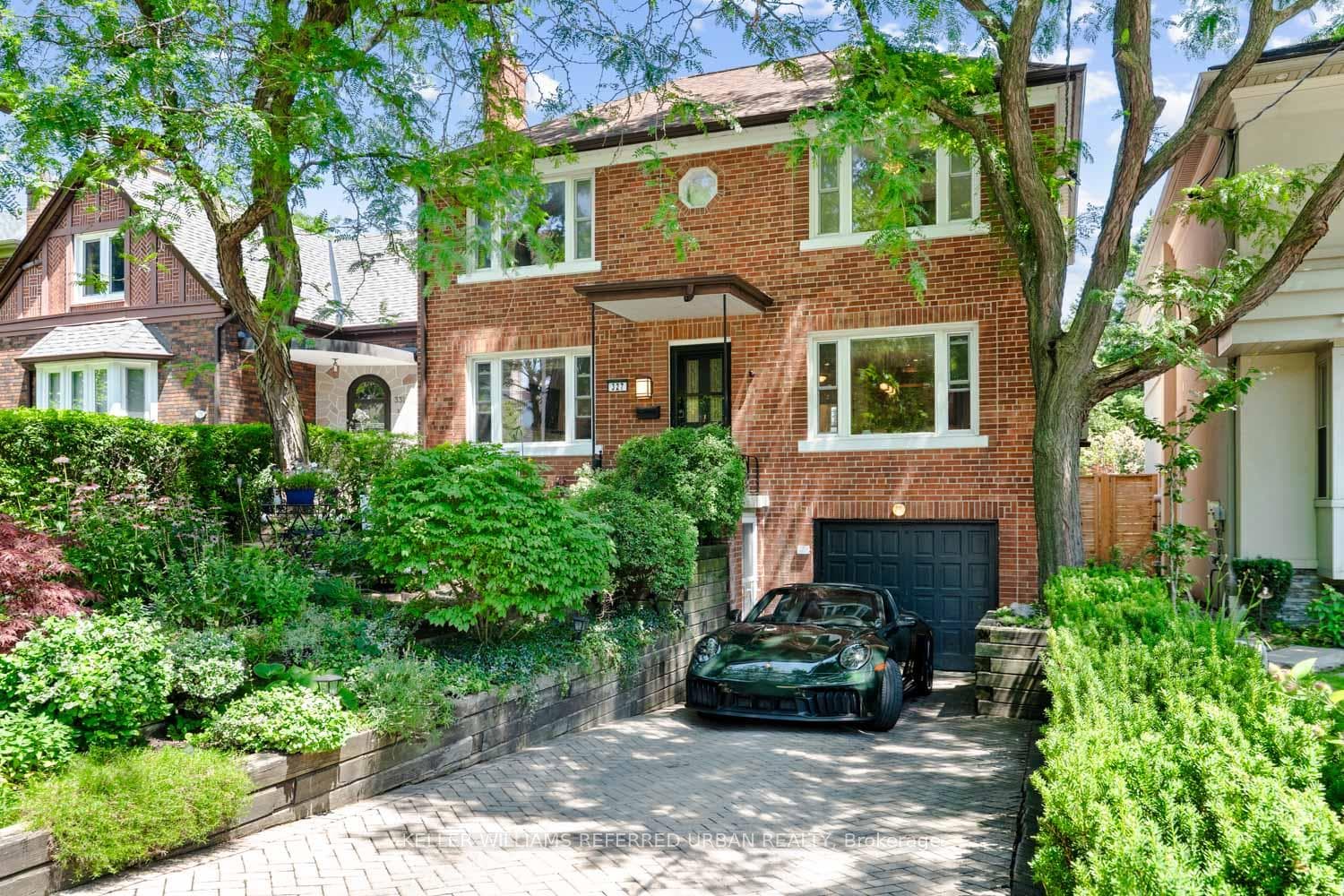 327 Bessborough Drive photo 1
