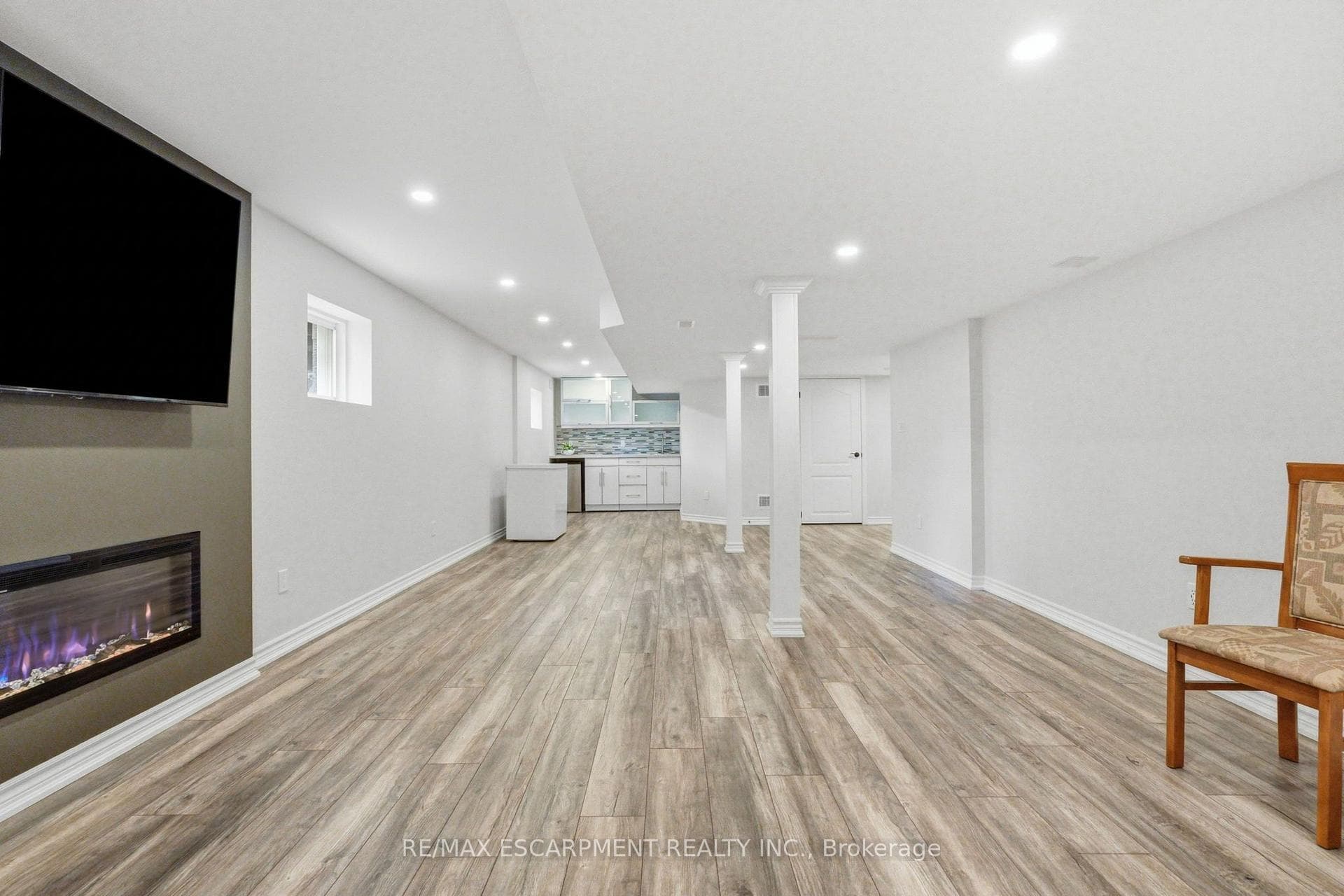 2241 Glazebrook Circle photo 40