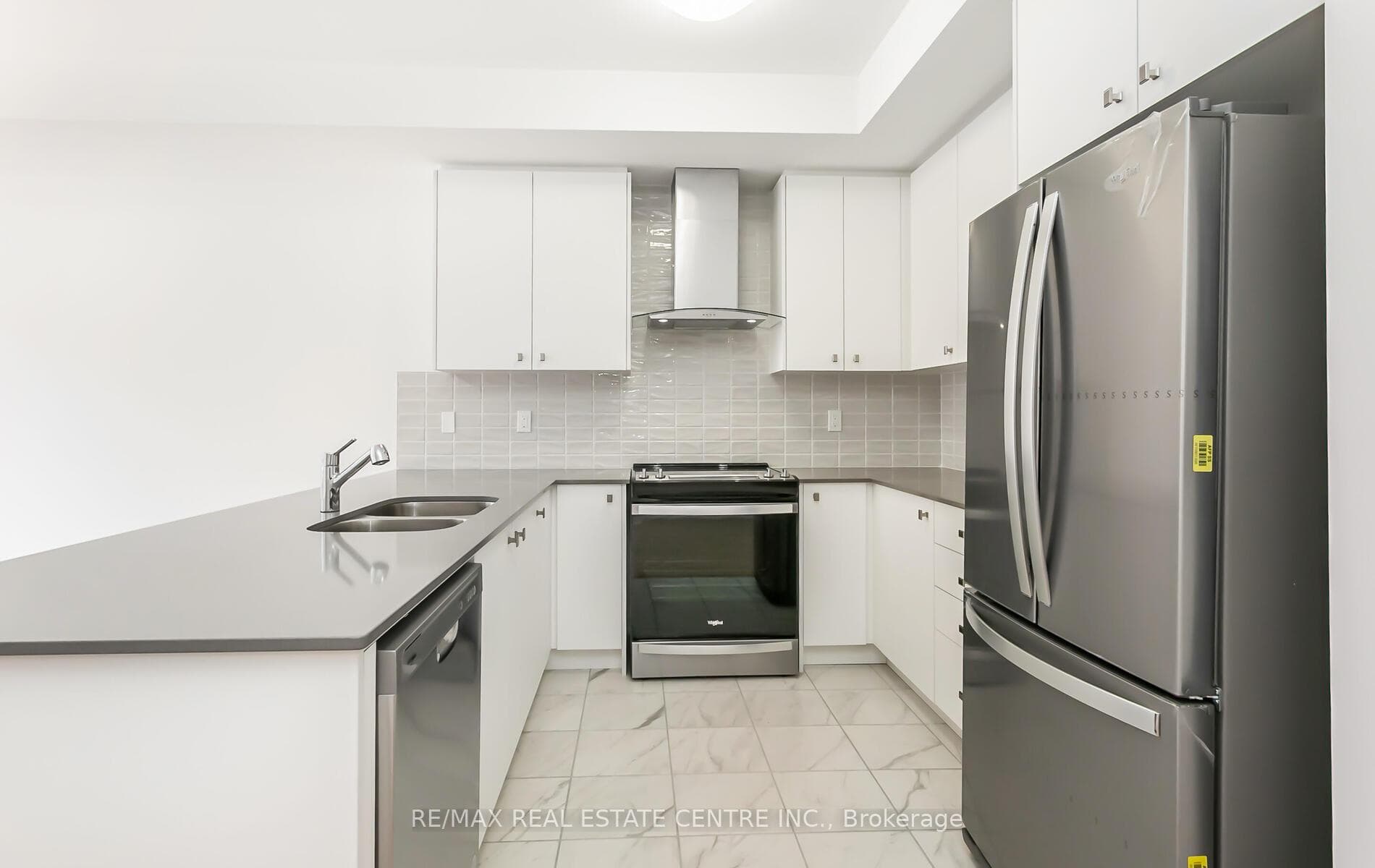 9 Waterside Way photo 21