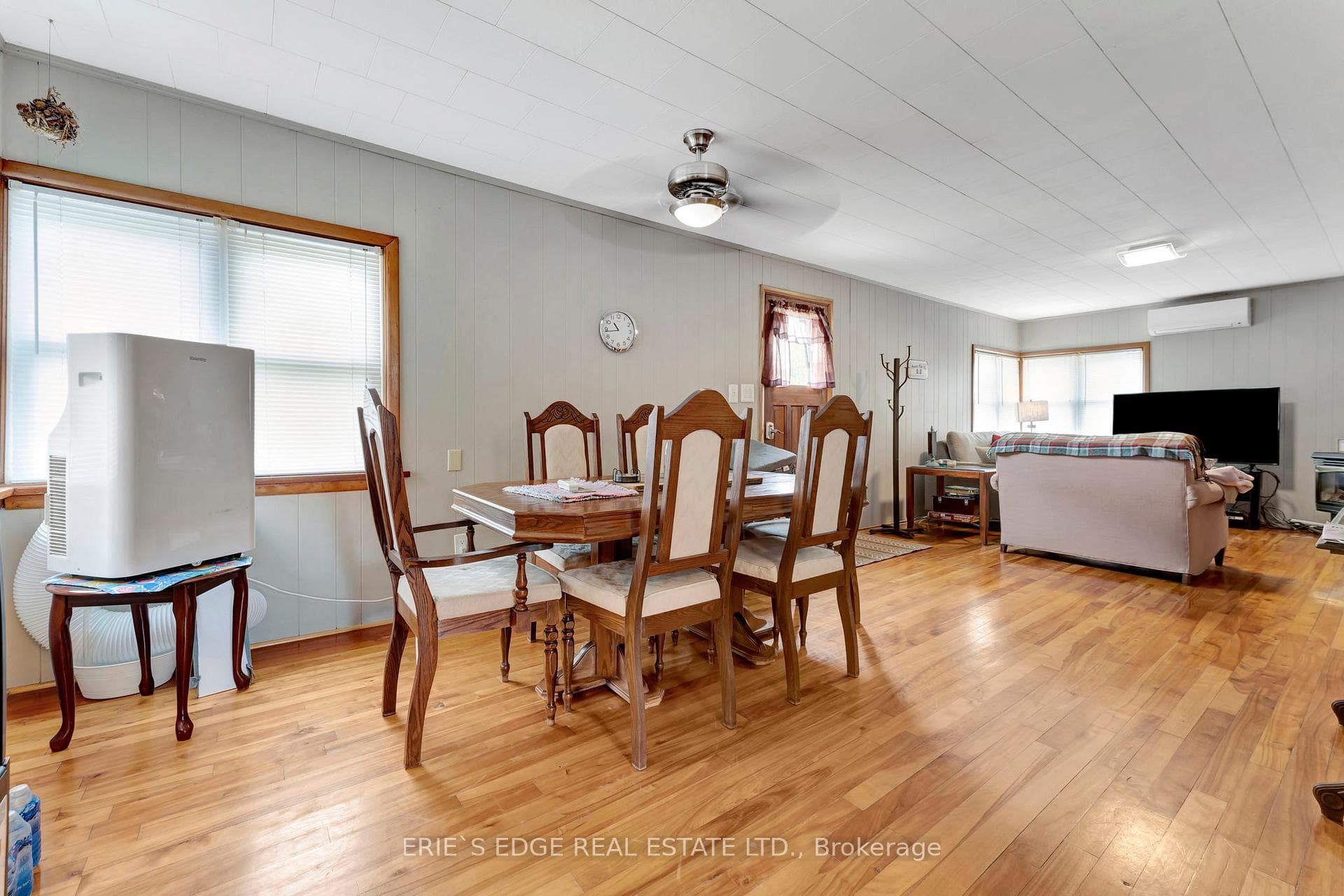 Dining Area 2