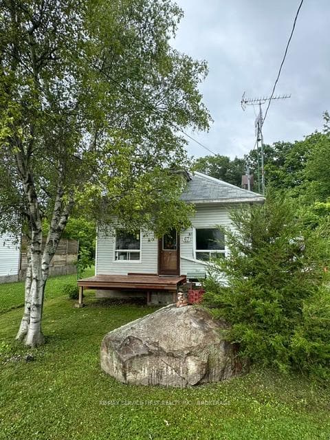 67 Osborne Street photo 1