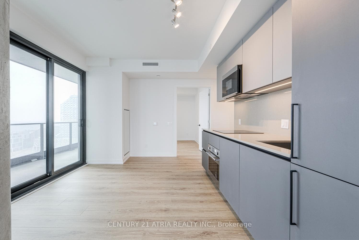 35 Parliament Street Unit 2802 photo 1