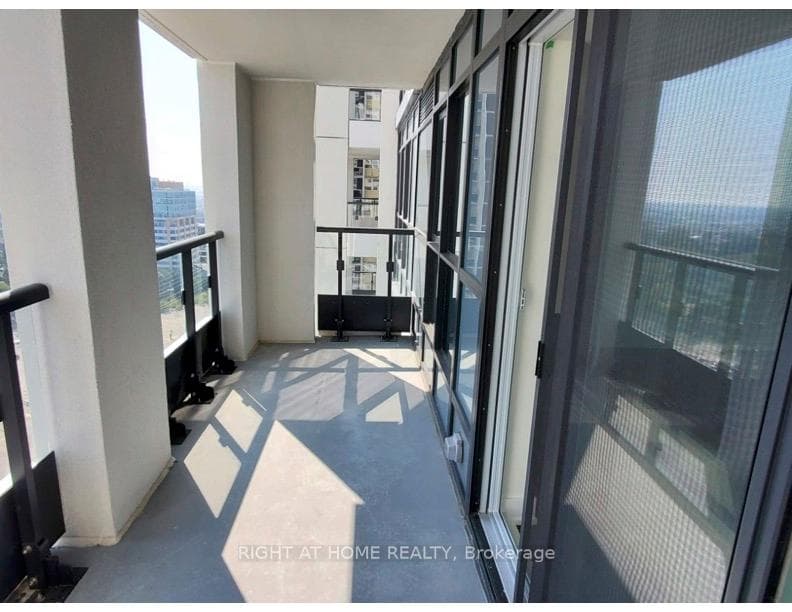 9 Mabelle Avenue Unit 1822 photo 6