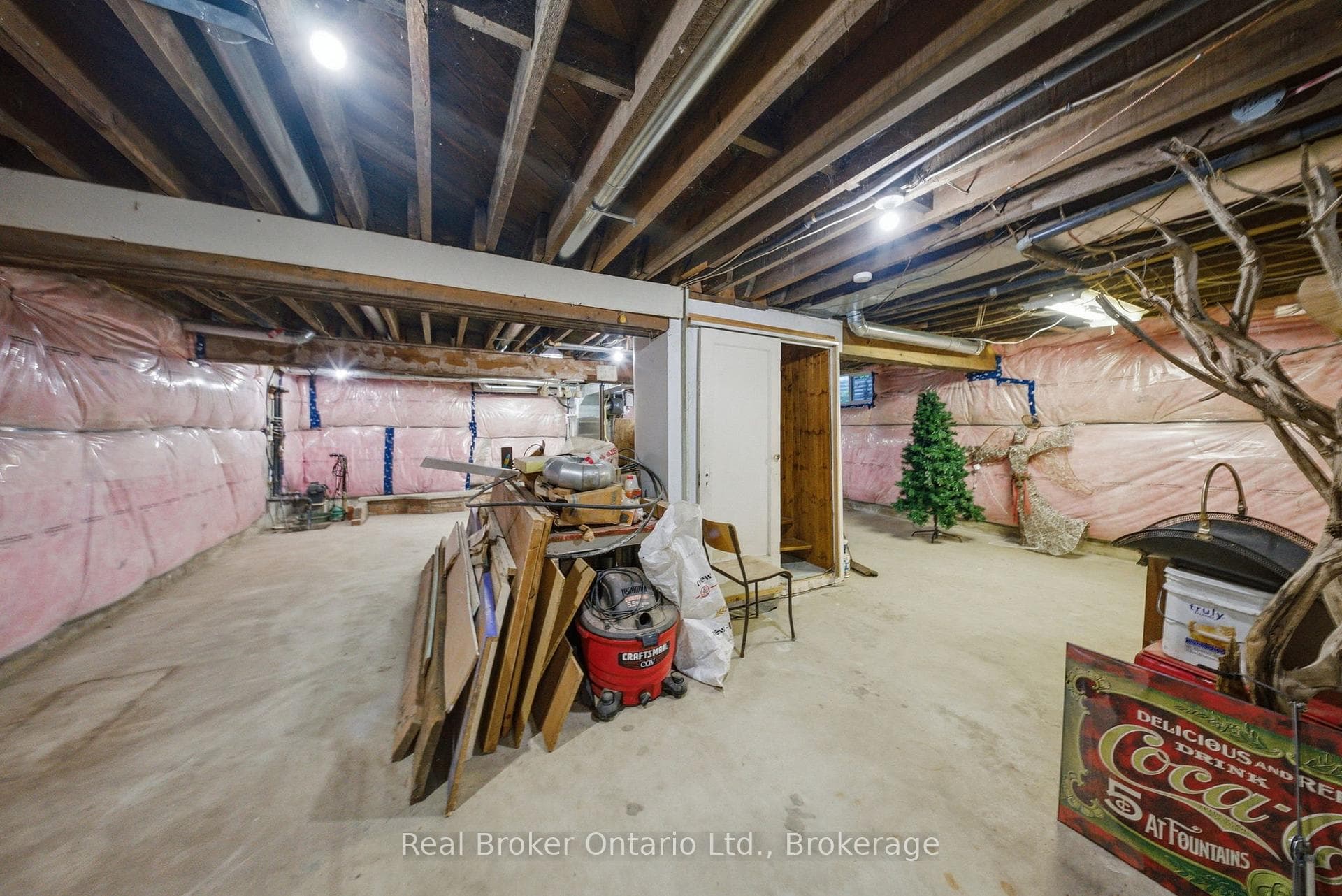 800 Tremaine Avenue photo 38