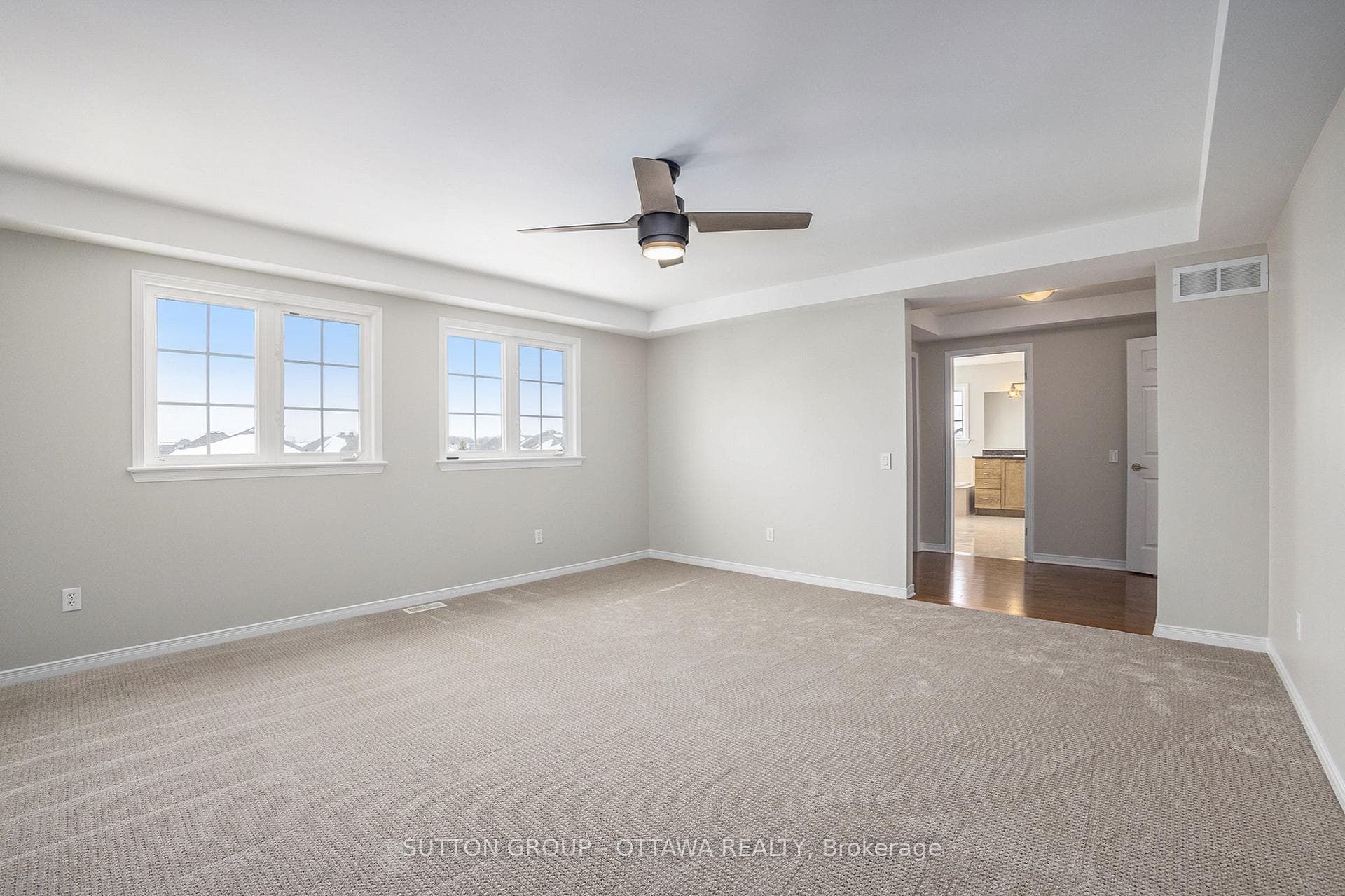 181 Windance Crescent photo 28