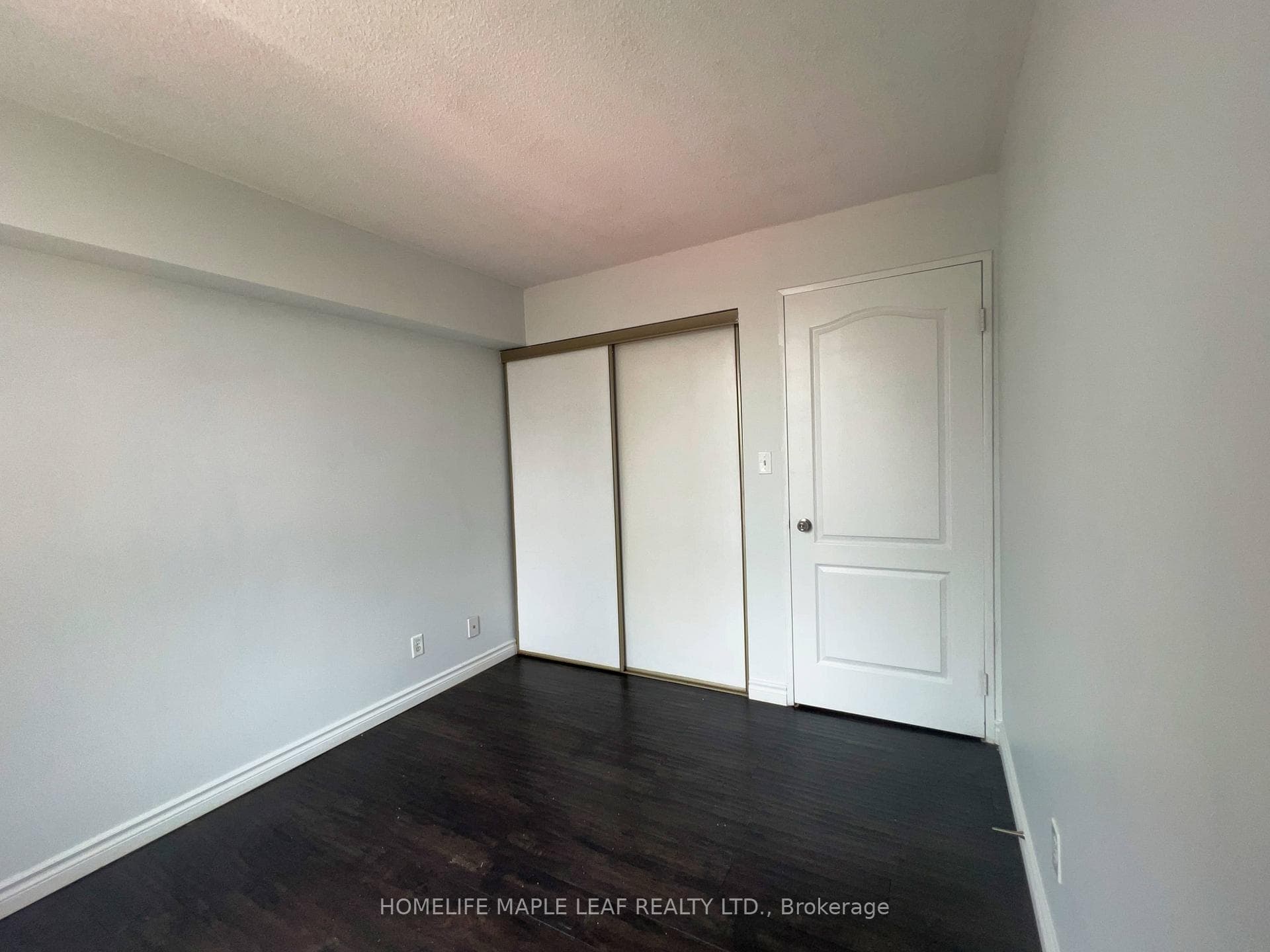 155 Hillcrest Avenue Unit 210 photo 11