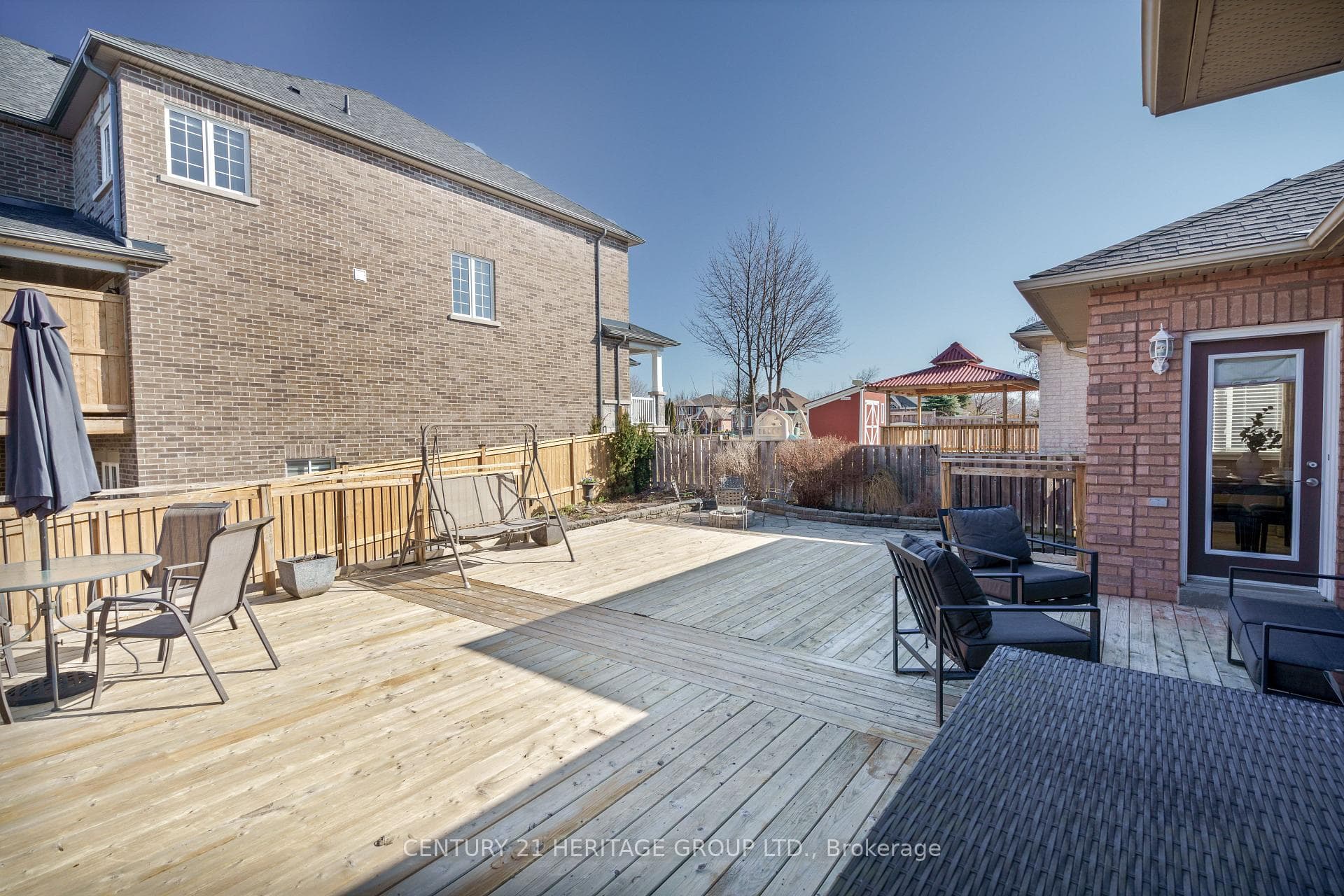 4 Ferncroft Drive photo 30