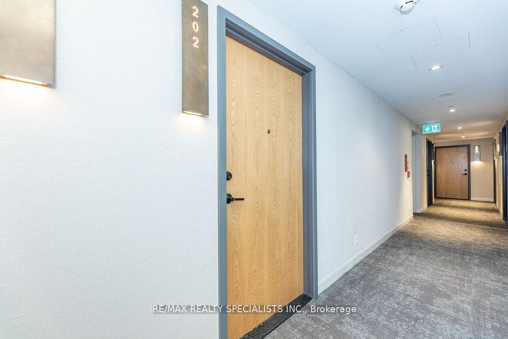 8 Beverley Glen Boulevard Unit C202 photo 8