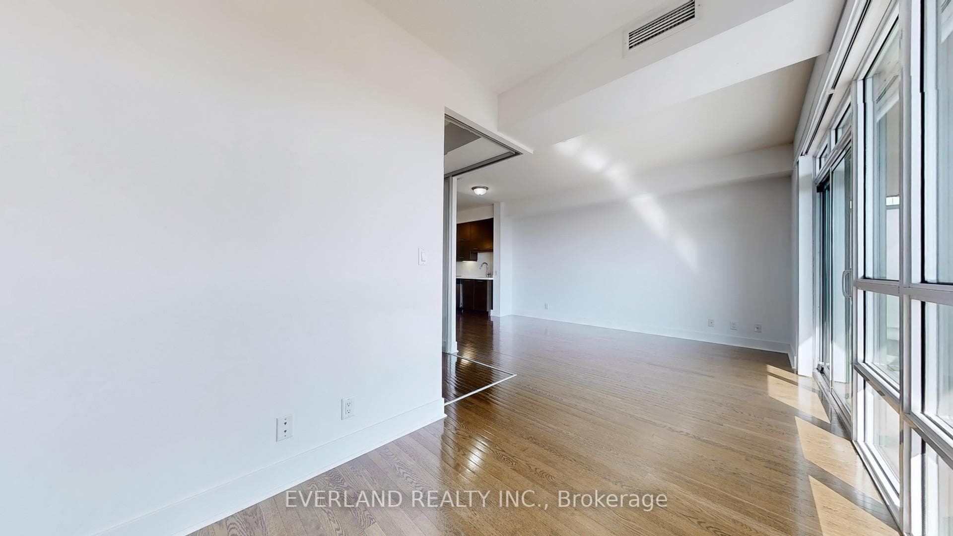 26 Norton Avenue Unit 1505 photo 19