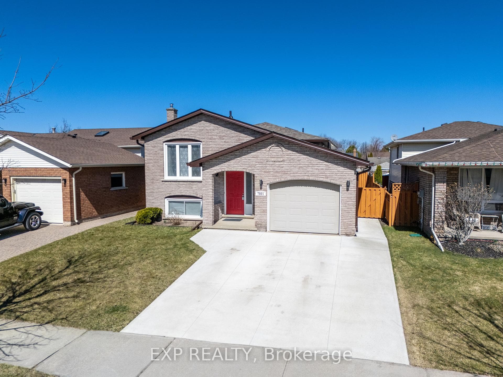 7801 Donlee Drive photo 2