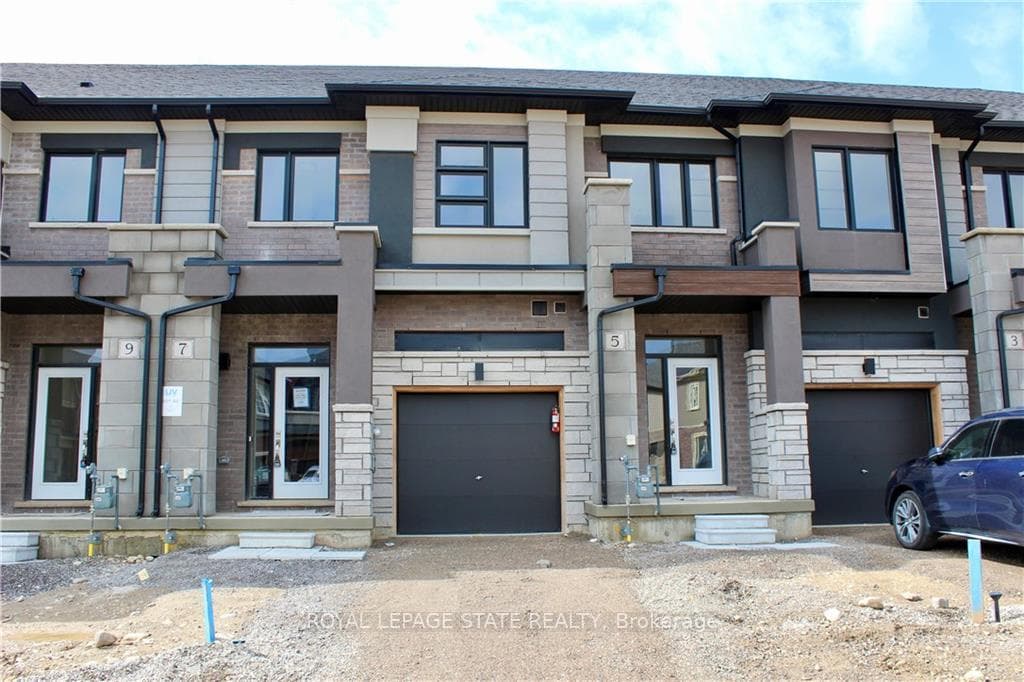5 WAKELING Drive photo 1