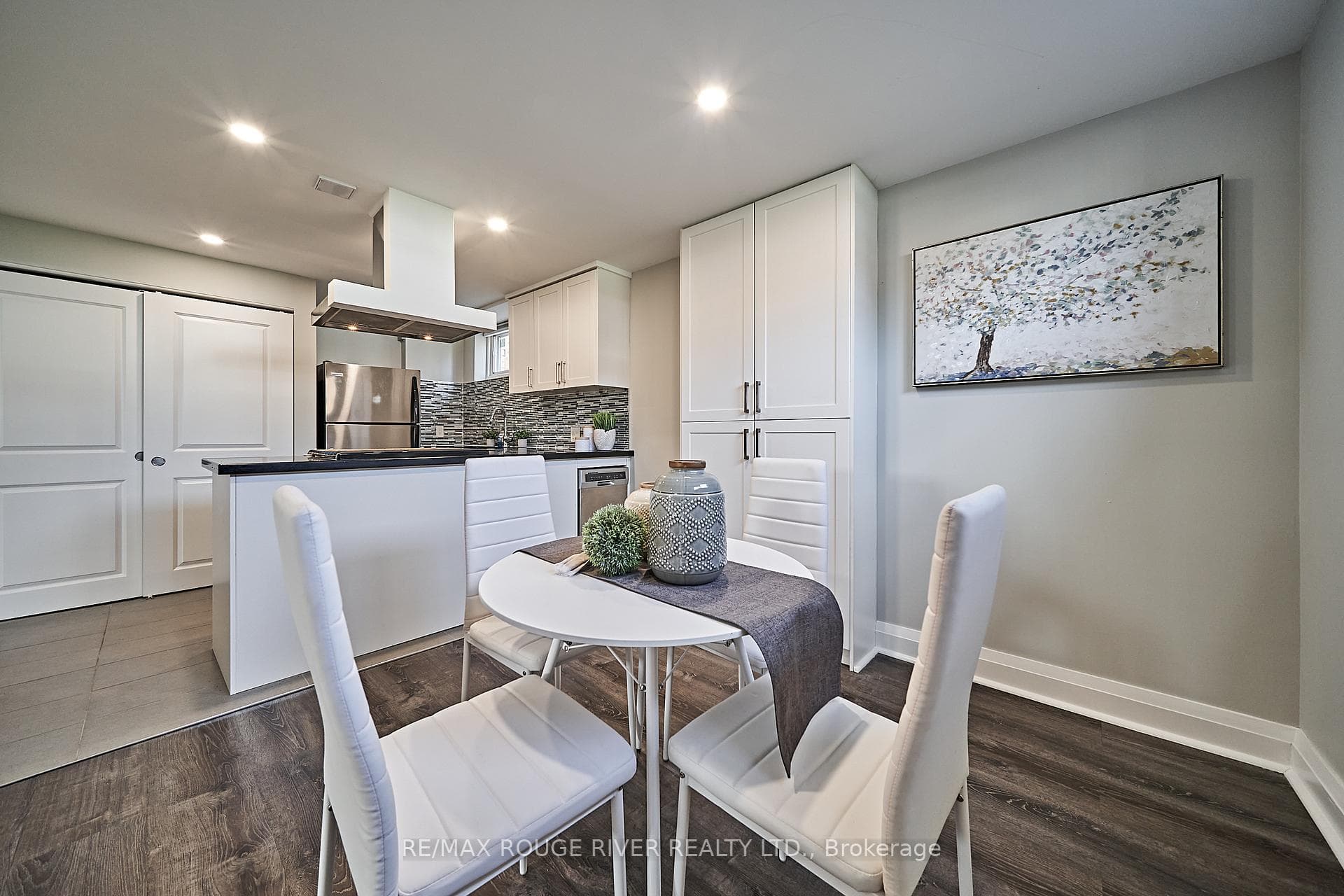 Basement Breakfast Area