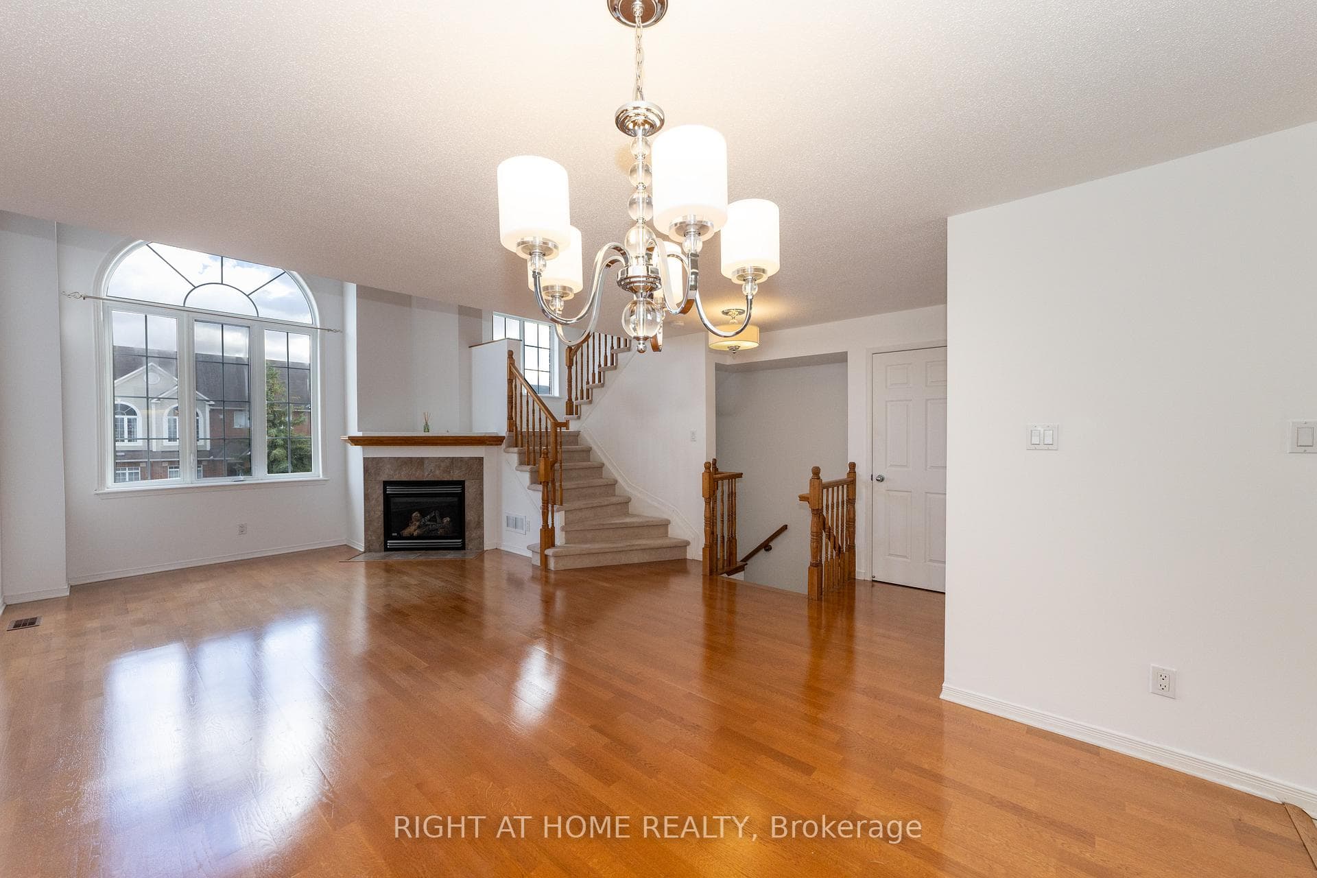 70 Edenvale Drive Unit 171 photo 3