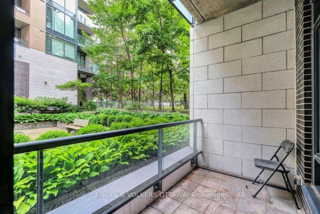 360 Patricia Avenue Unit 106 photo 19