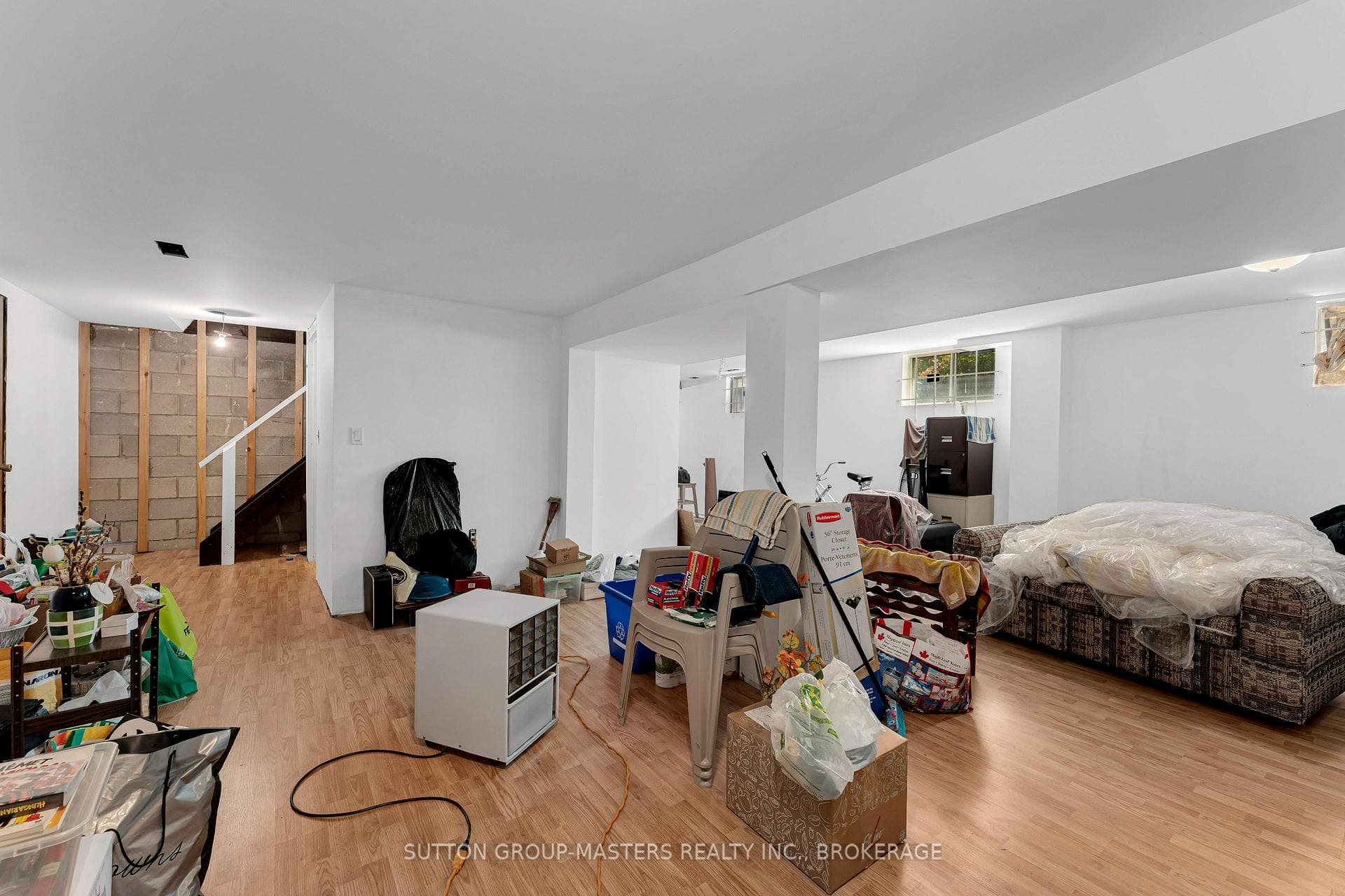204 Inverness Crescent photo 28